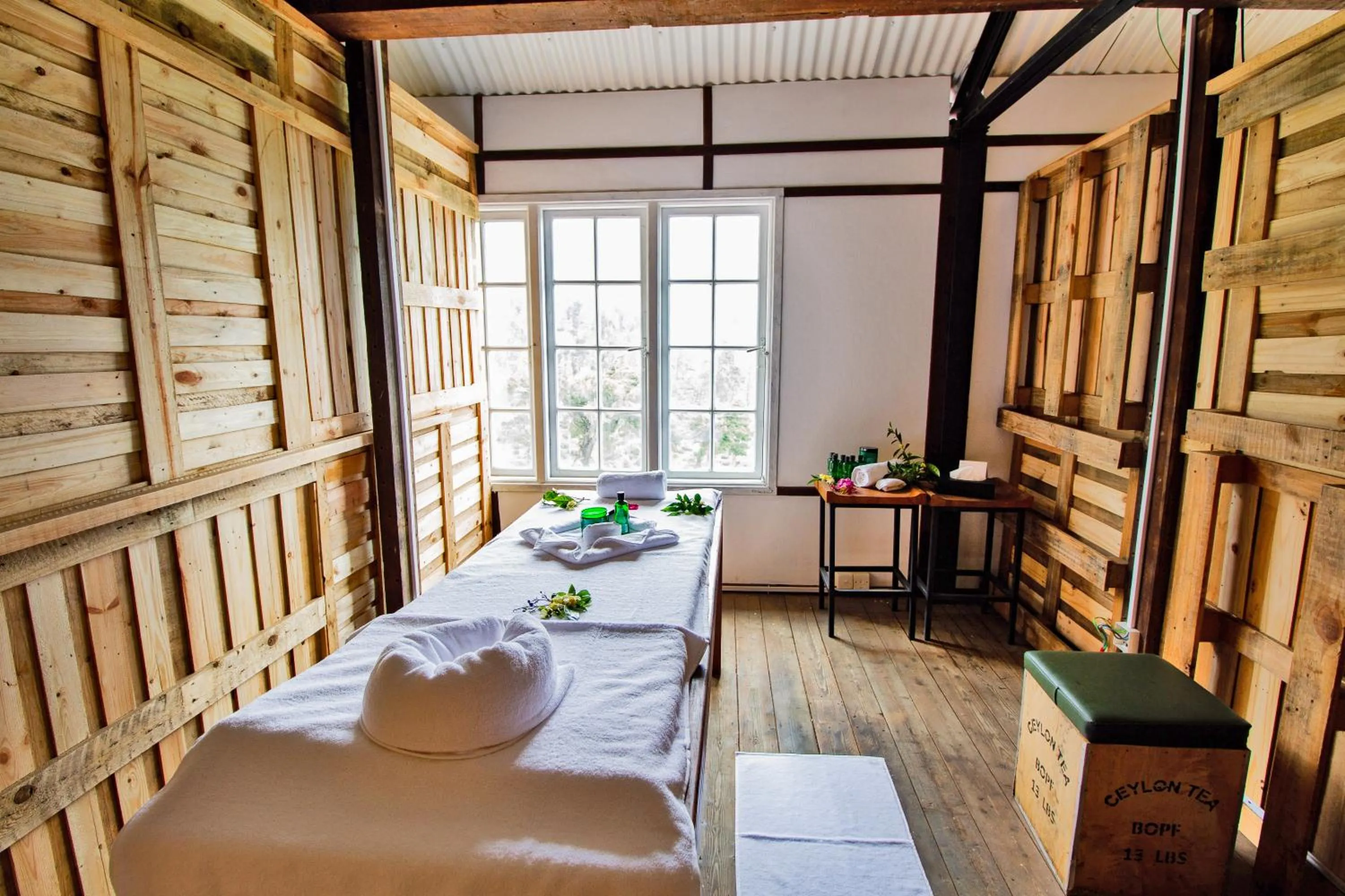 Massage, Bed in Tea and Experience Factory - Thema Collection