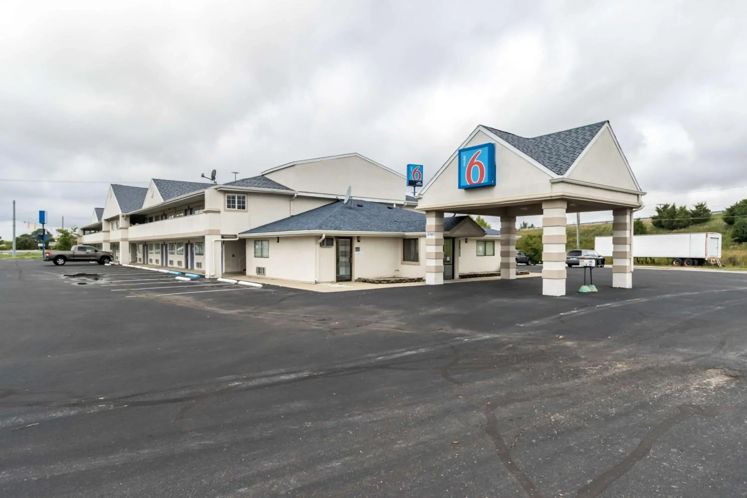 Property building in Motel 6-Crawfordsville, IN Property building in Motel 6-Crawfordsville, IN