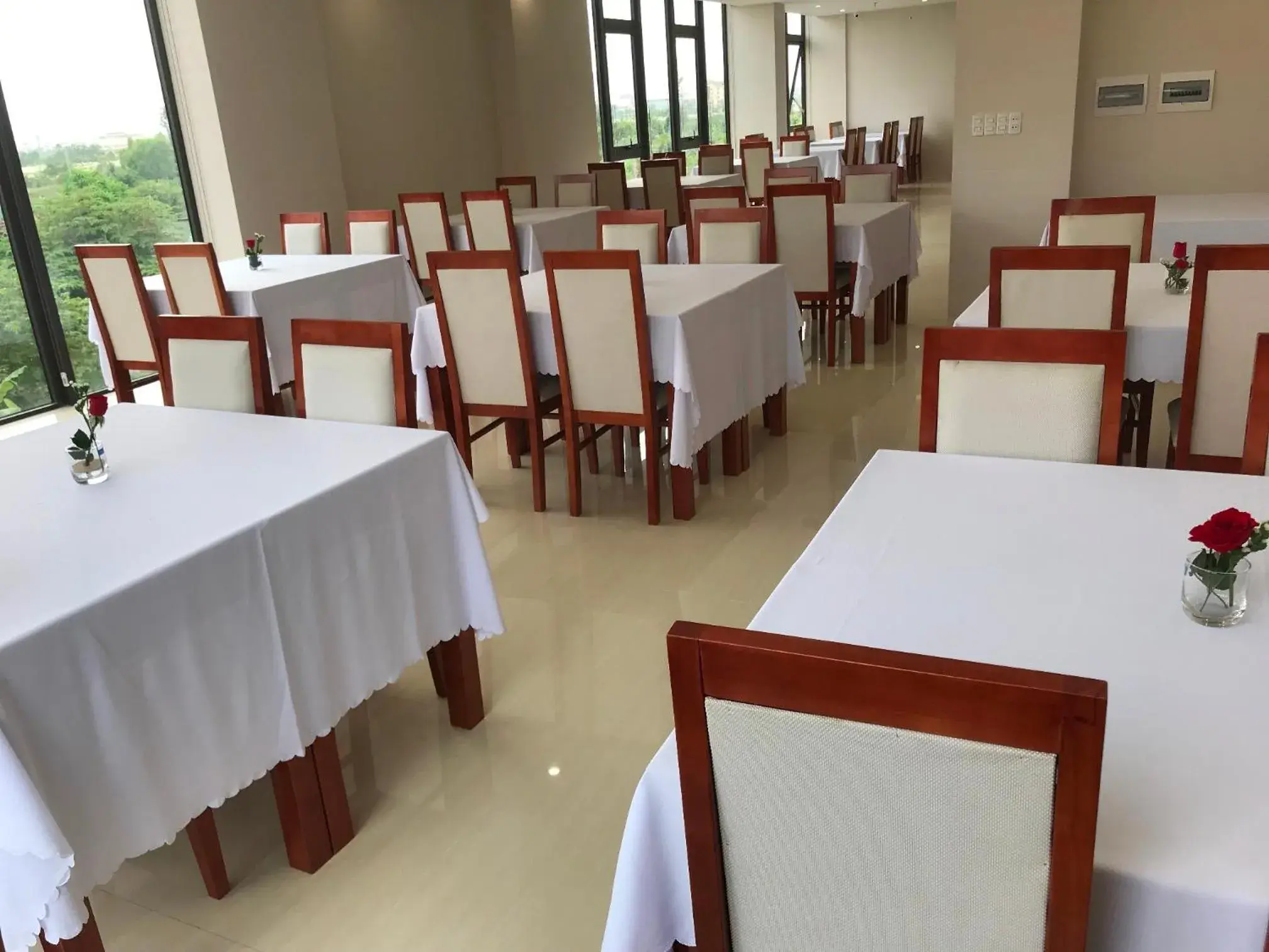 Restaurant/places to eat in Windy Hotel Quang Binh Restaurant/places to eat in Windy Hotel Quang Binh
