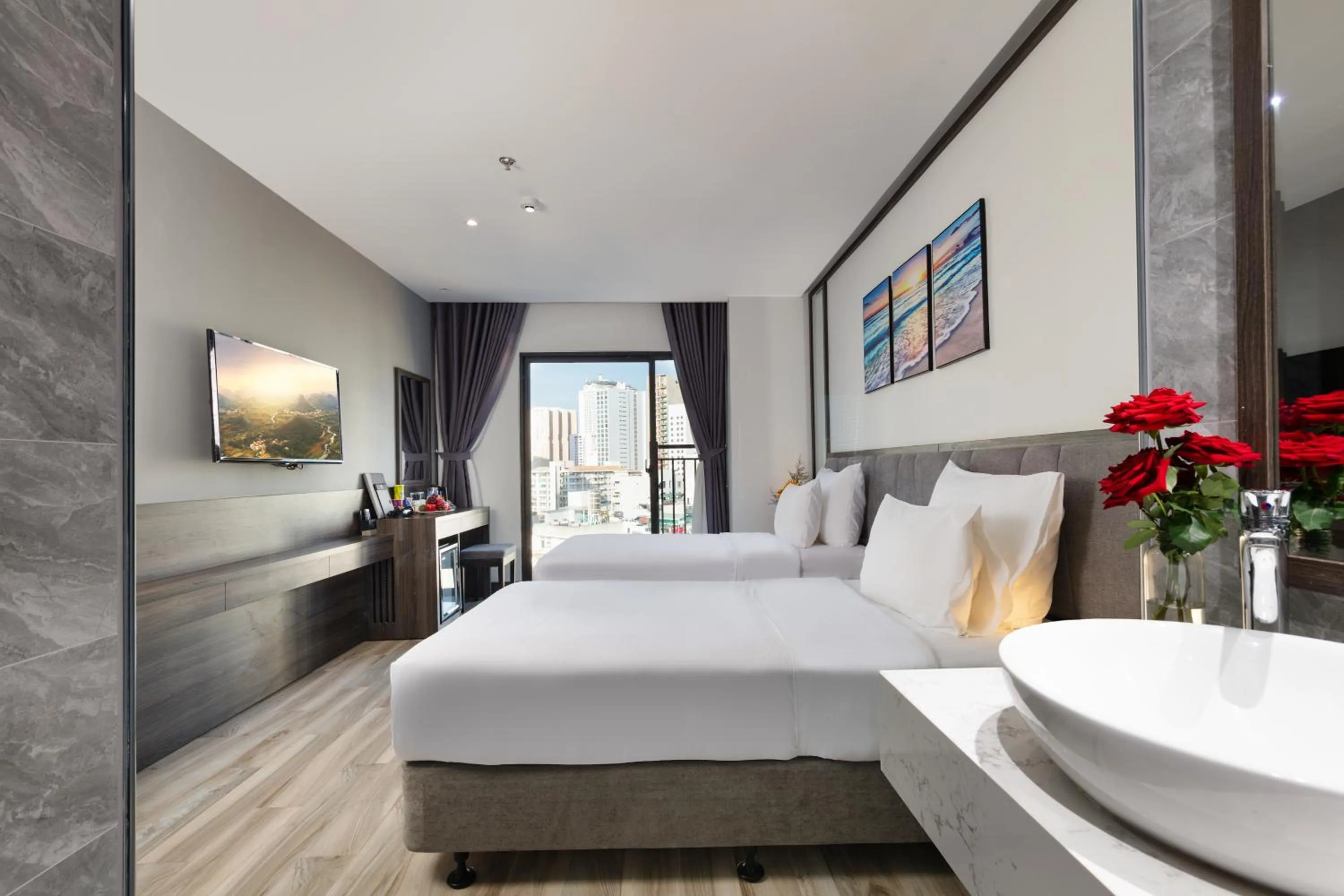 Balcony/Terrace, Bed in Ivy Hotel Nha Trang