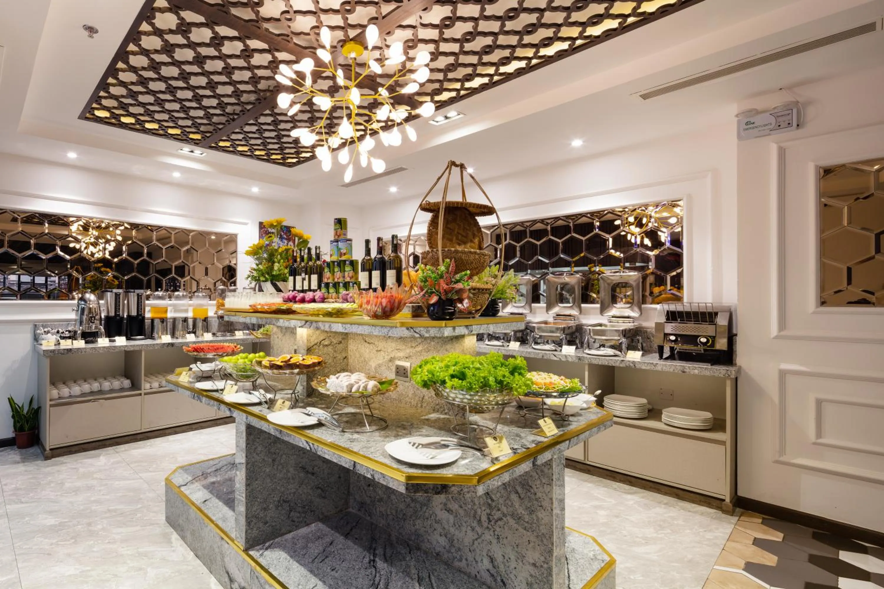 Restaurant/places to eat in Ivy Hotel Nha Trang