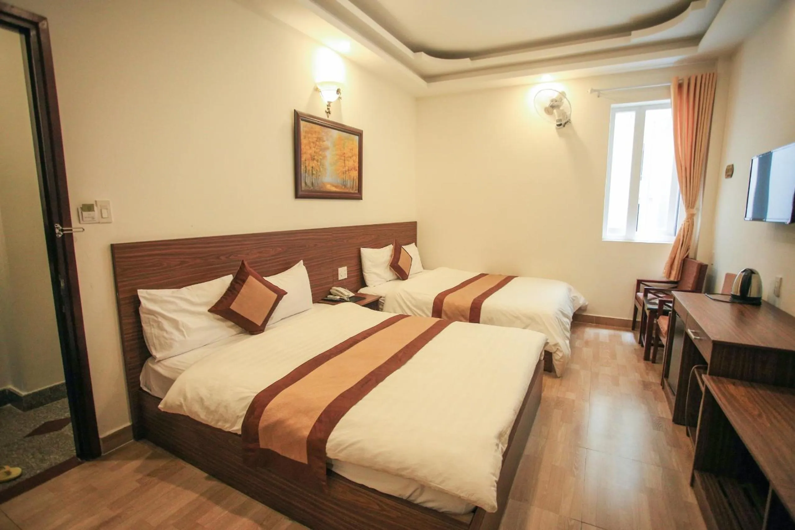 Bedroom, Bed in New Hampton Suits-Tam Xuan Centre Hotel