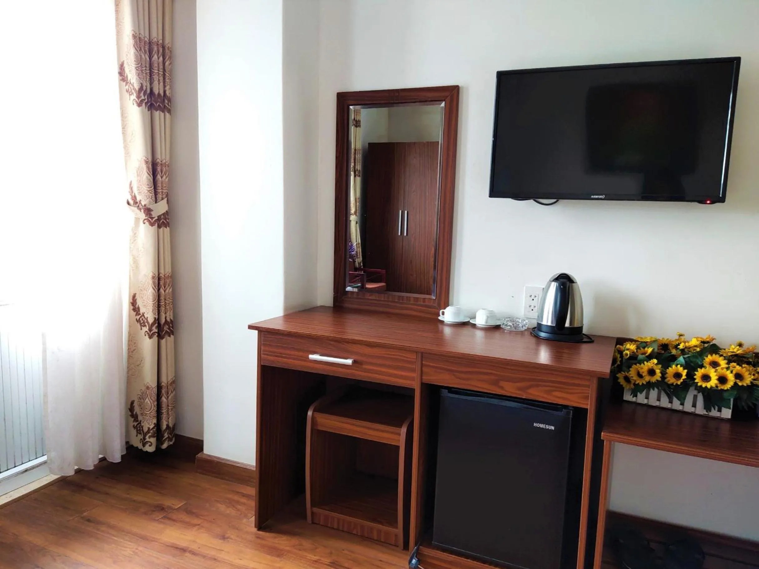 TV and multimedia in New Hampton Suits-Tam Xuan Centre Hotel