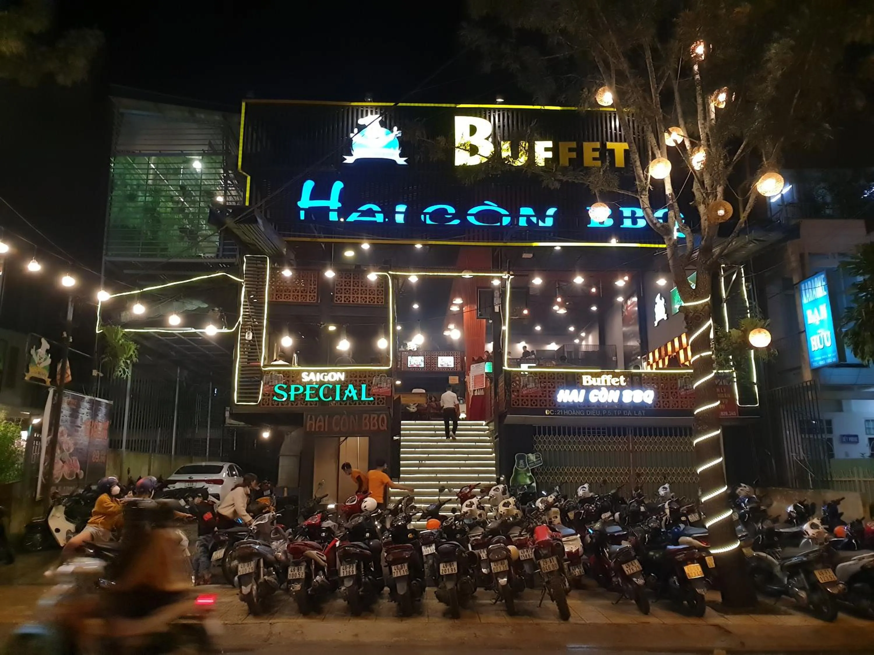 Restaurant/places to eat in New Hampton Suits-Tam Xuan Centre Hotel