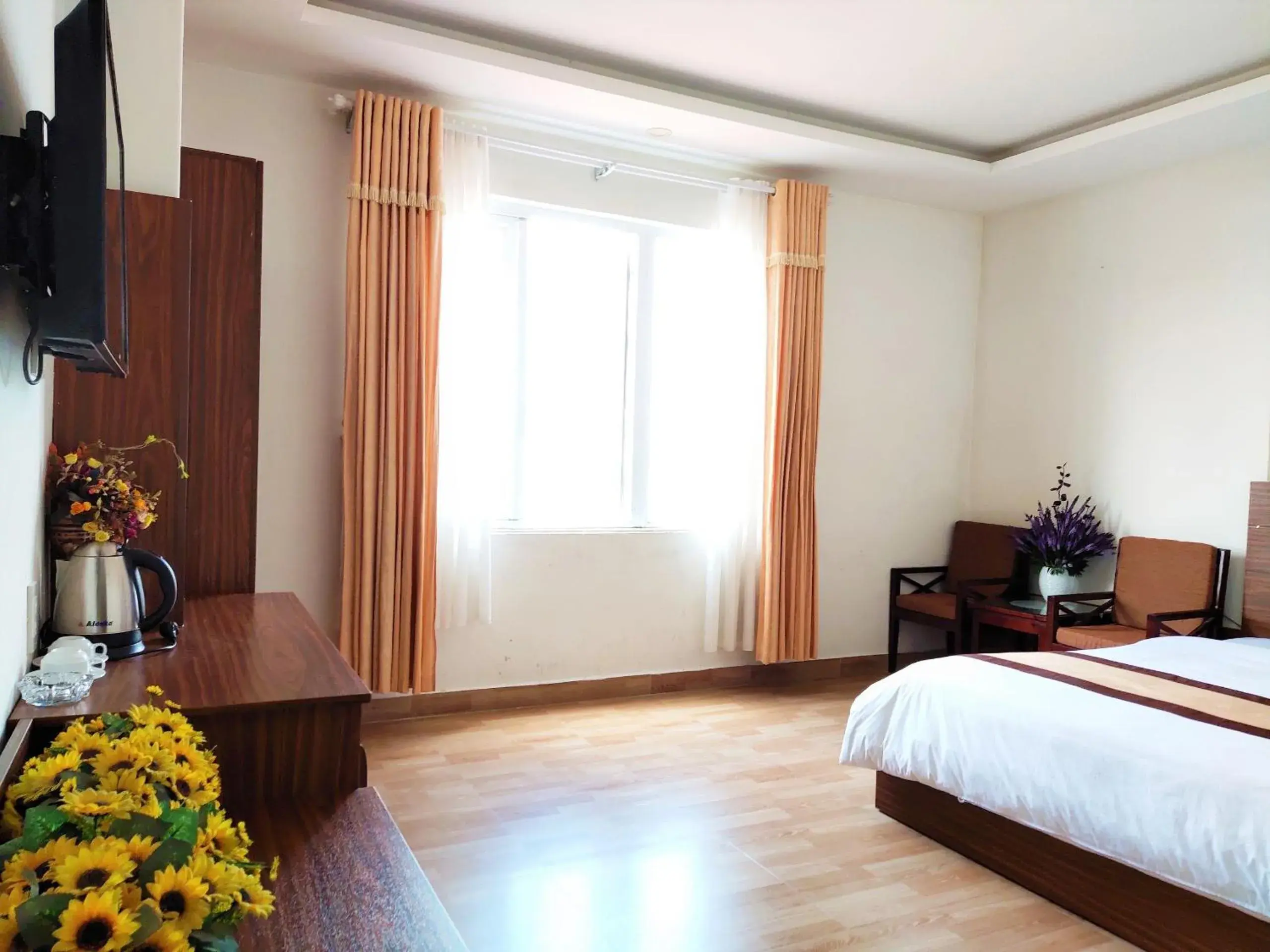 Bedroom, Bed in New Hampton Suits-Tam Xuan Centre Hotel Bedroom, Bed in New Hampton Suits-Tam Xuan Centre Hotel