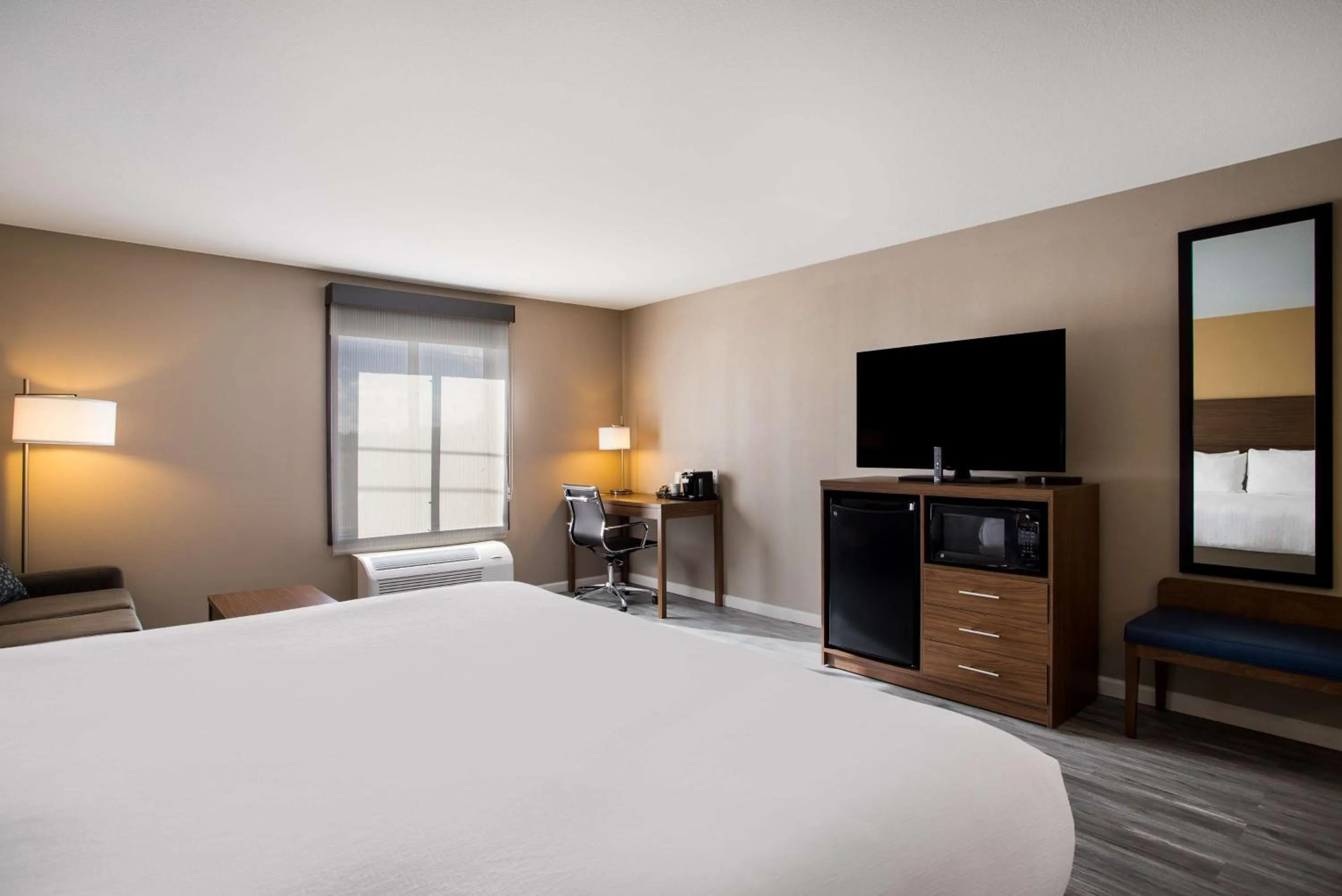 Bedroom, Bed in Best Western Gallup West