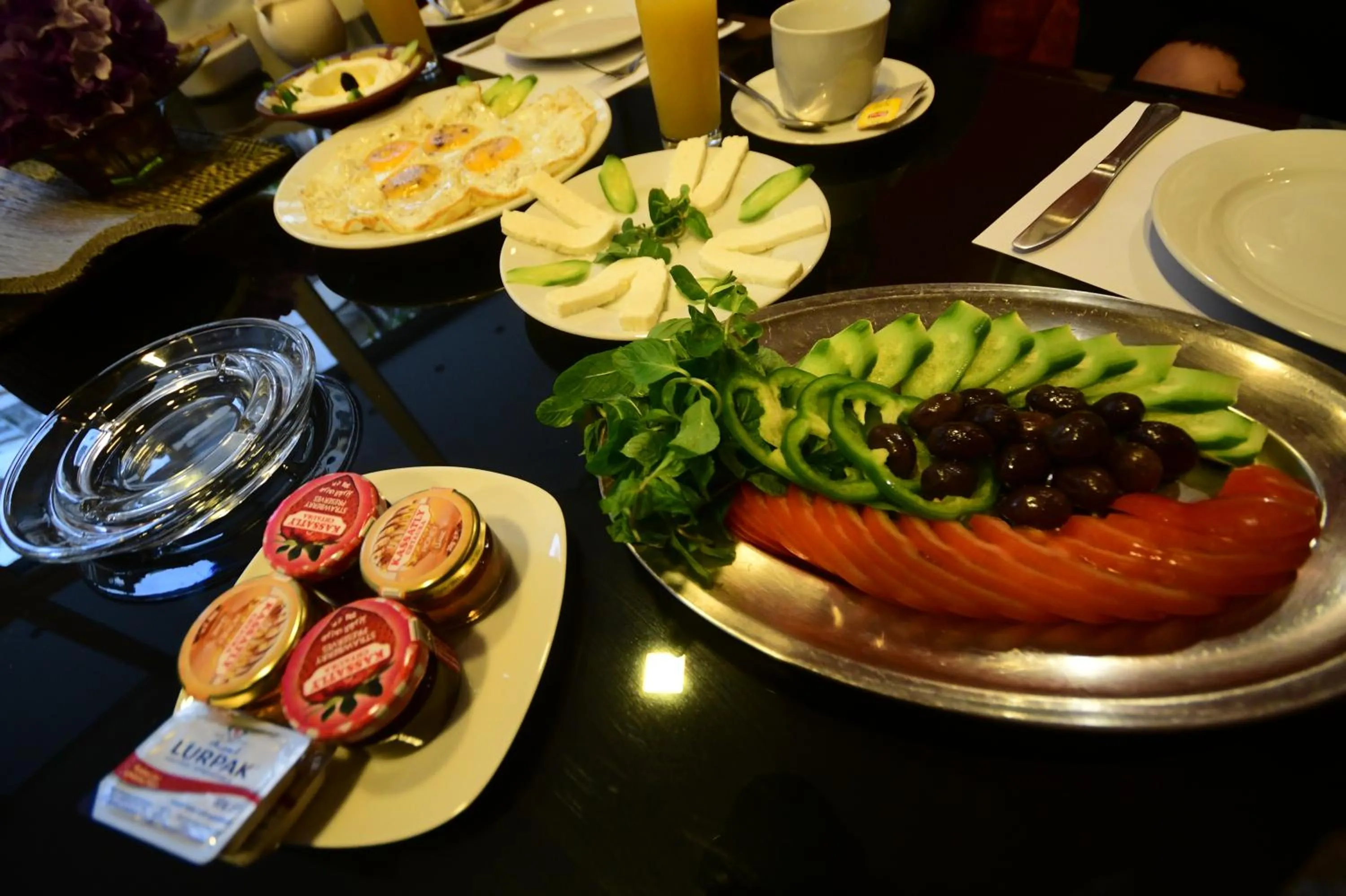 Restaurant/places to eat in Brazilia Suites Hotel