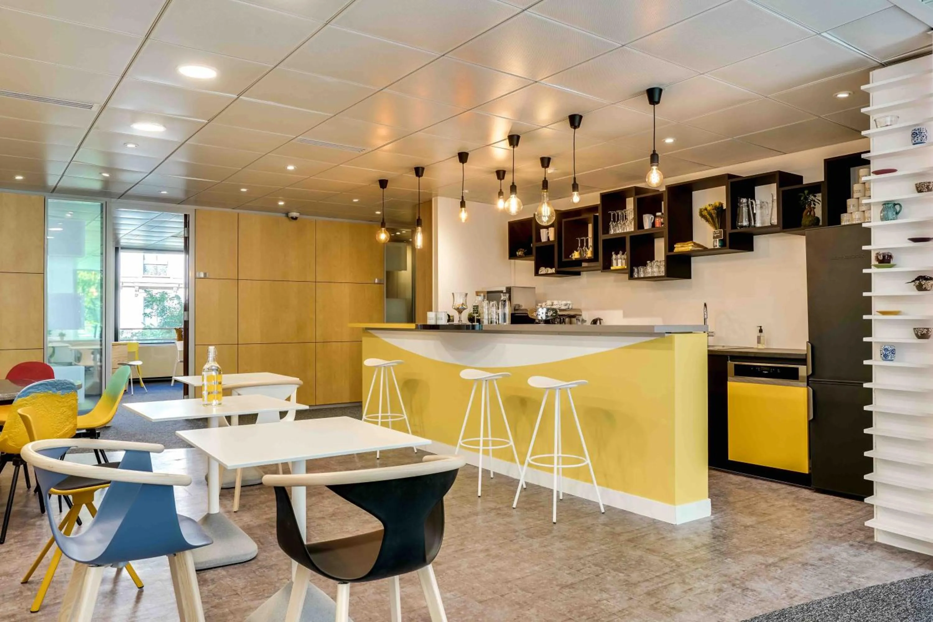 Meeting/conference room in Hôtel Toujours & Spa