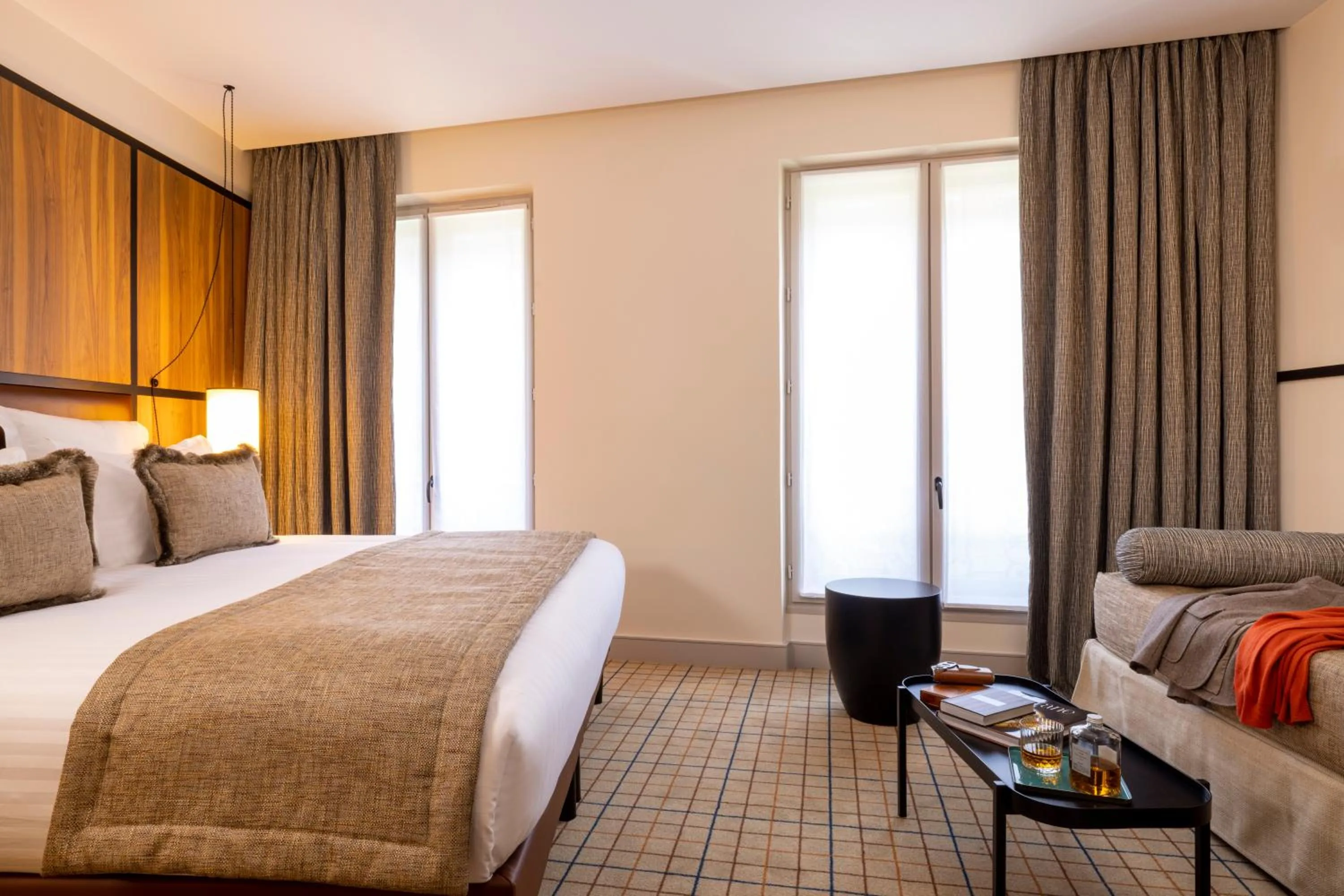 Photo of the whole room, Bed in Hôtel Toujours & Spa