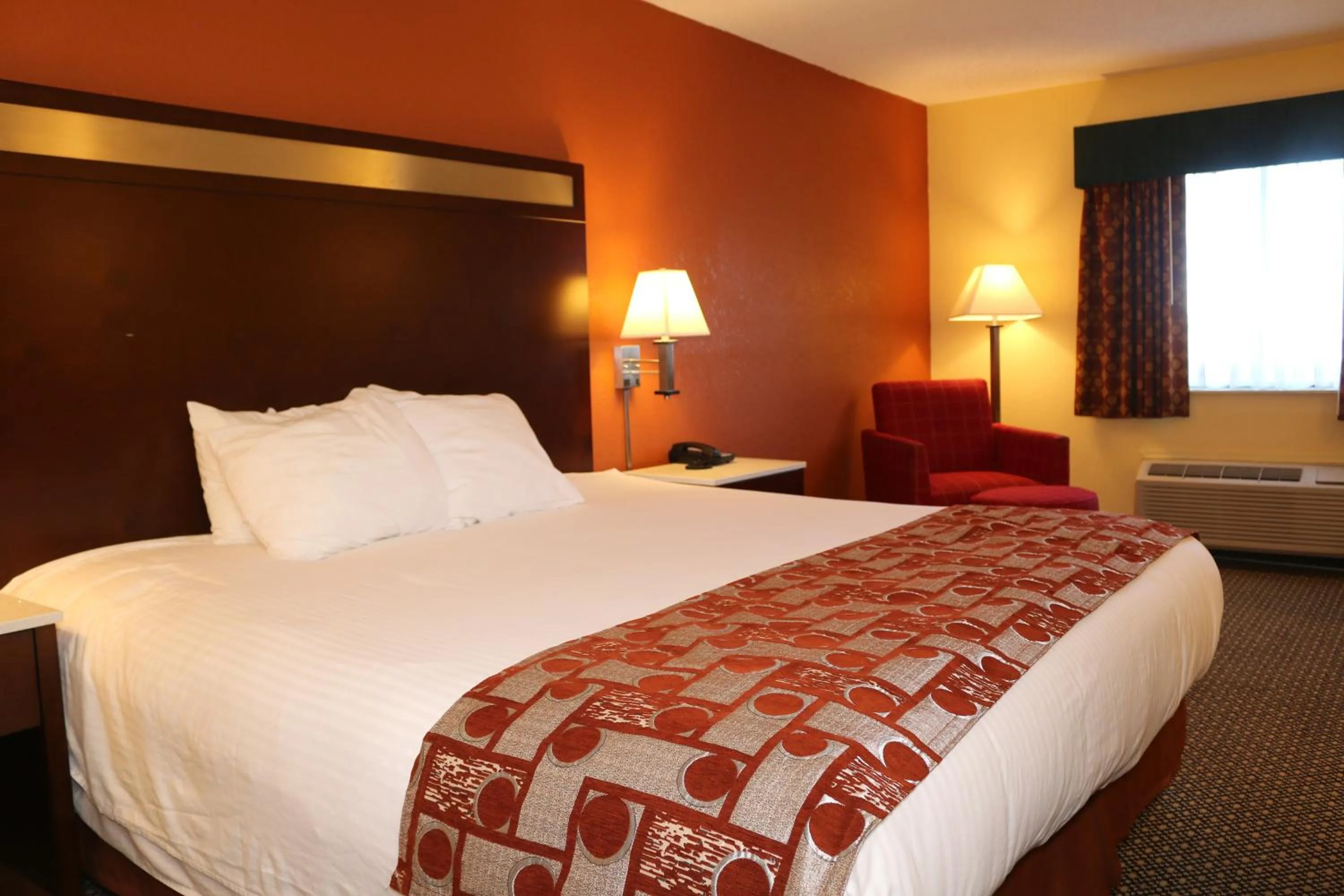 Bed in Baymont by Wyndham Washington Court House