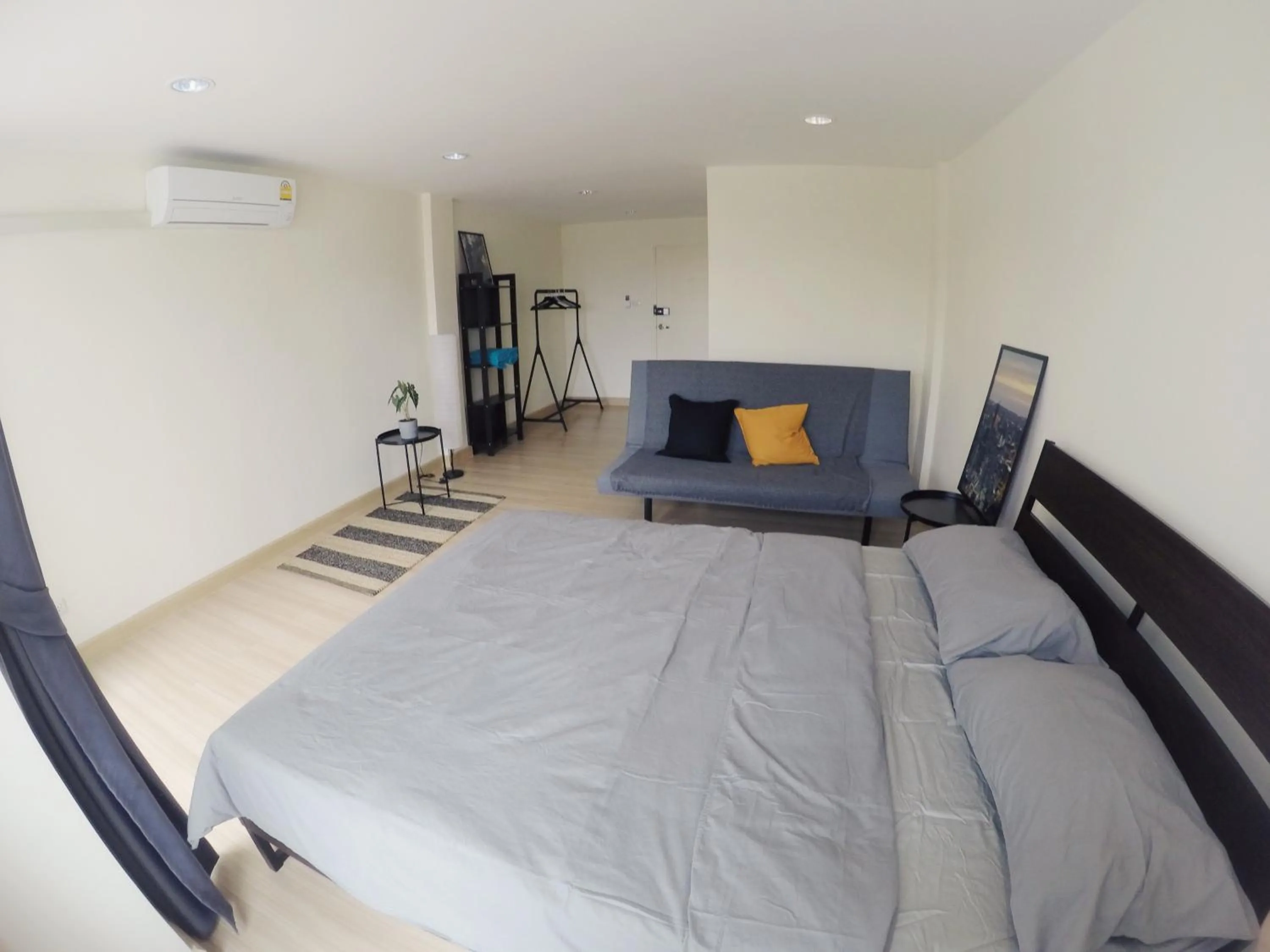 One-Bedroom Apartment in Hostbox Bangkok
