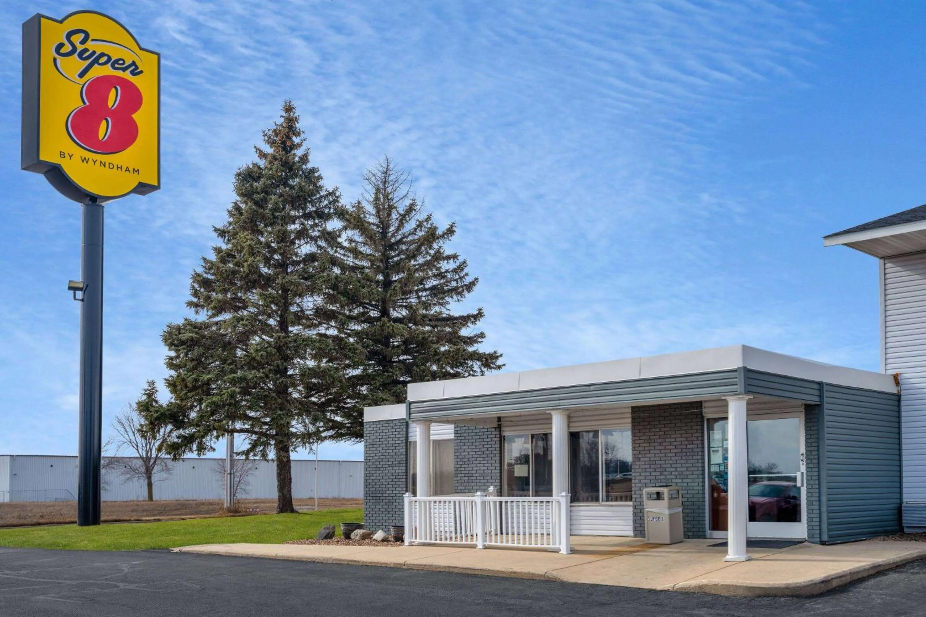 Property building in Super 8 by Wyndham Owatonna