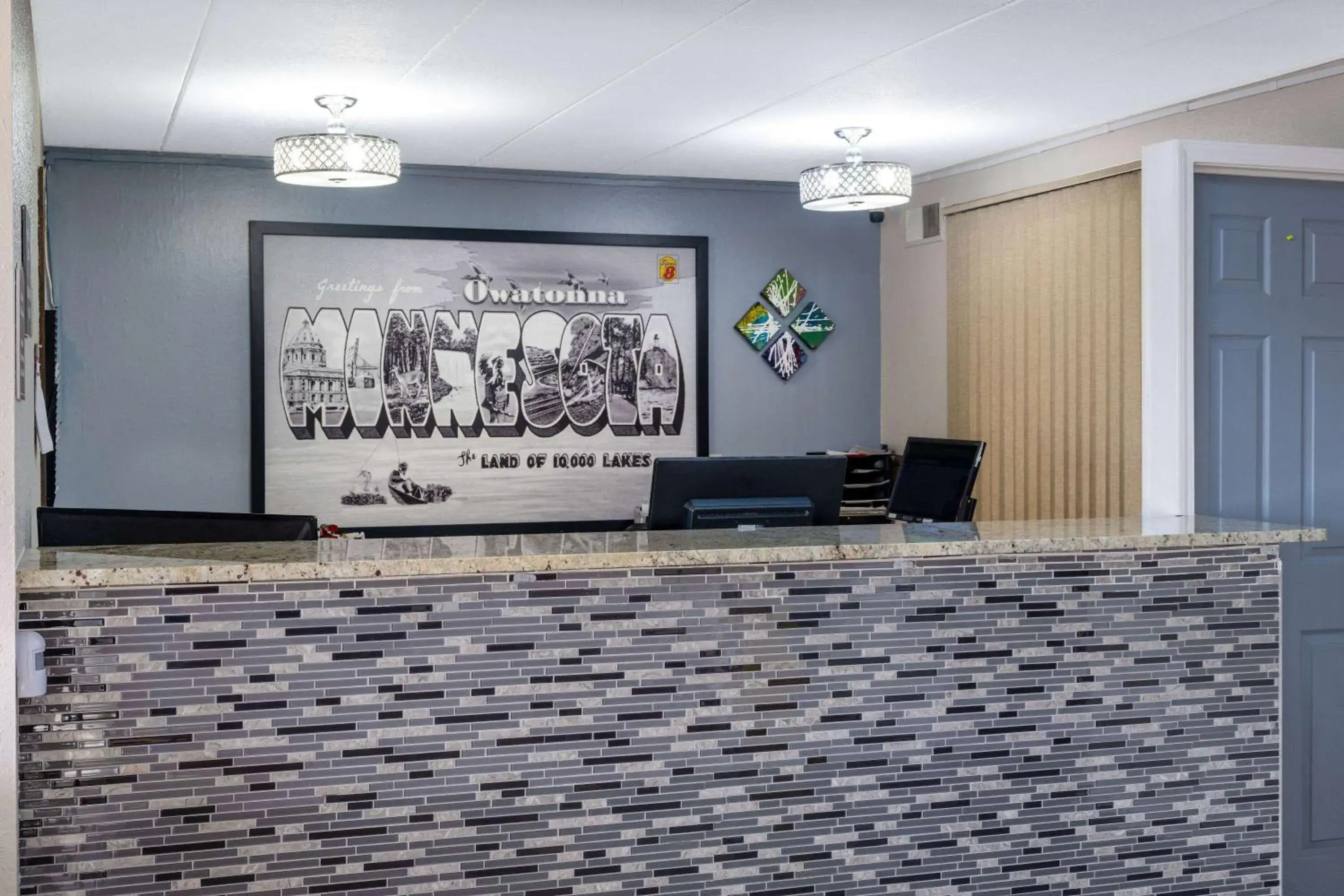 Lobby or reception in Super 8 by Wyndham Owatonna Lobby or reception in Super 8 by Wyndham Owatonna