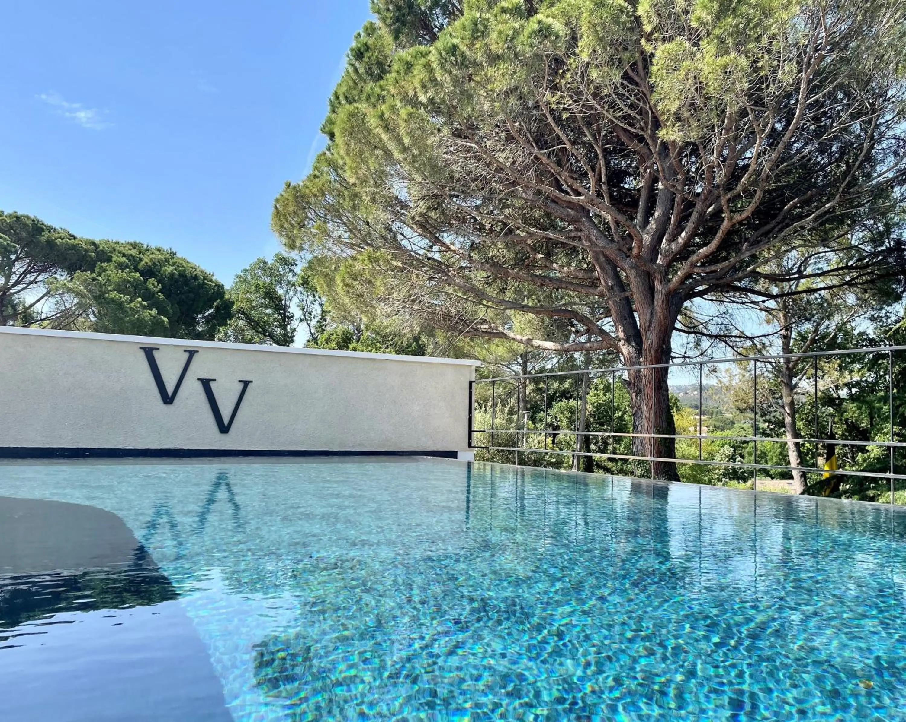 Swimming pool in Le Vallon de Valrugues Hotel Spa & Villas