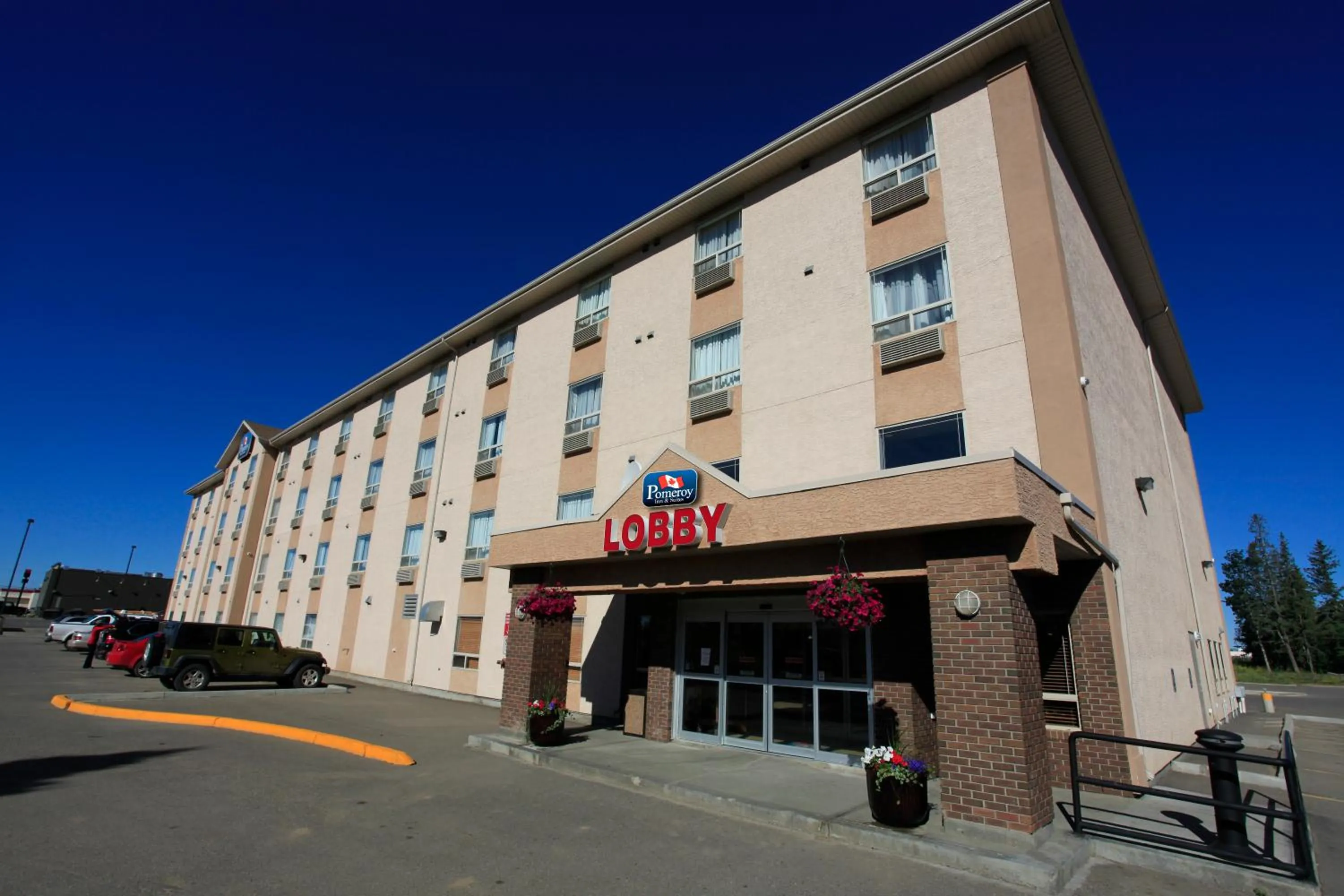 Facade/entrance in Pomeroy Inn & Suites Fort St. John