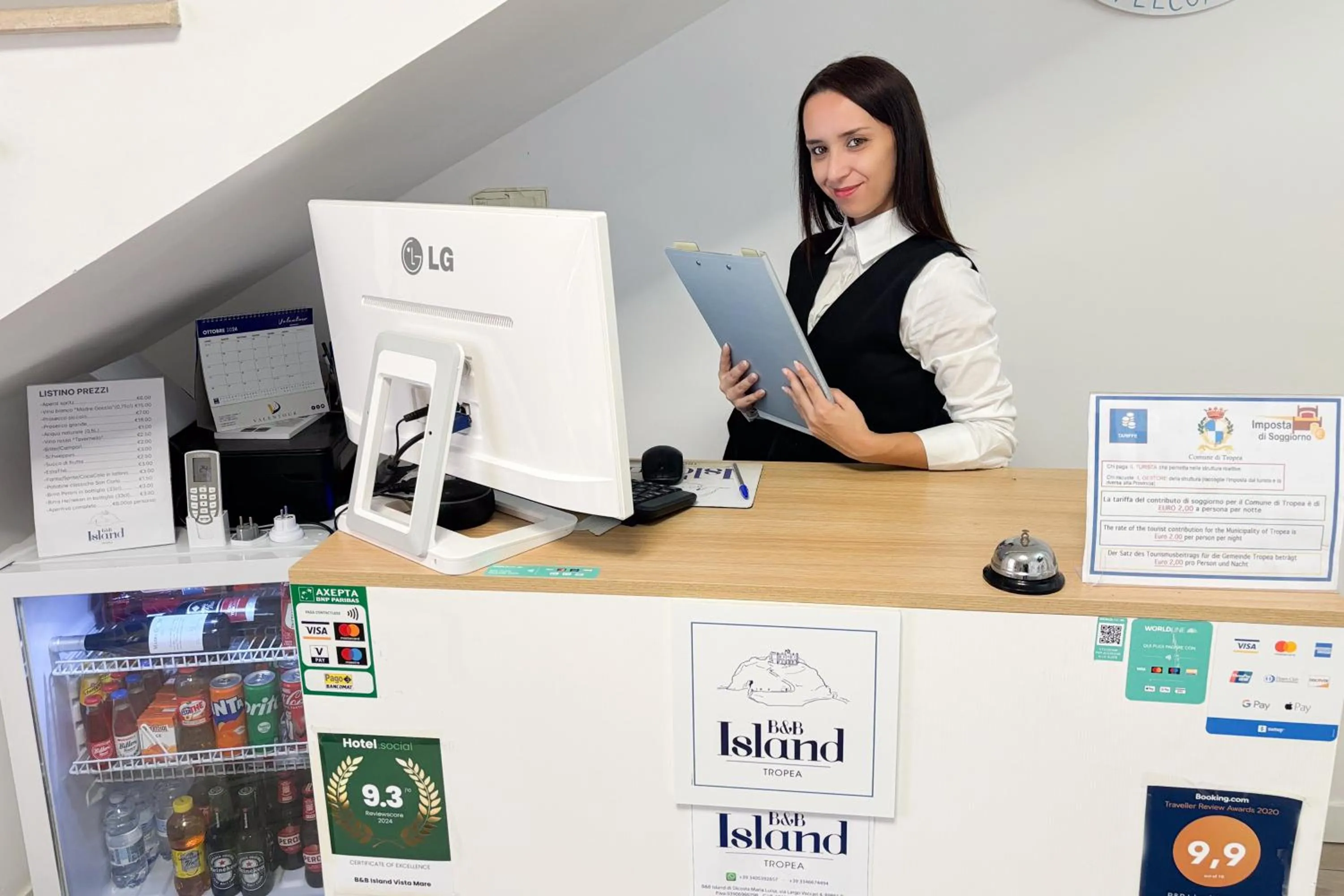 People in B&B Island Vista mare