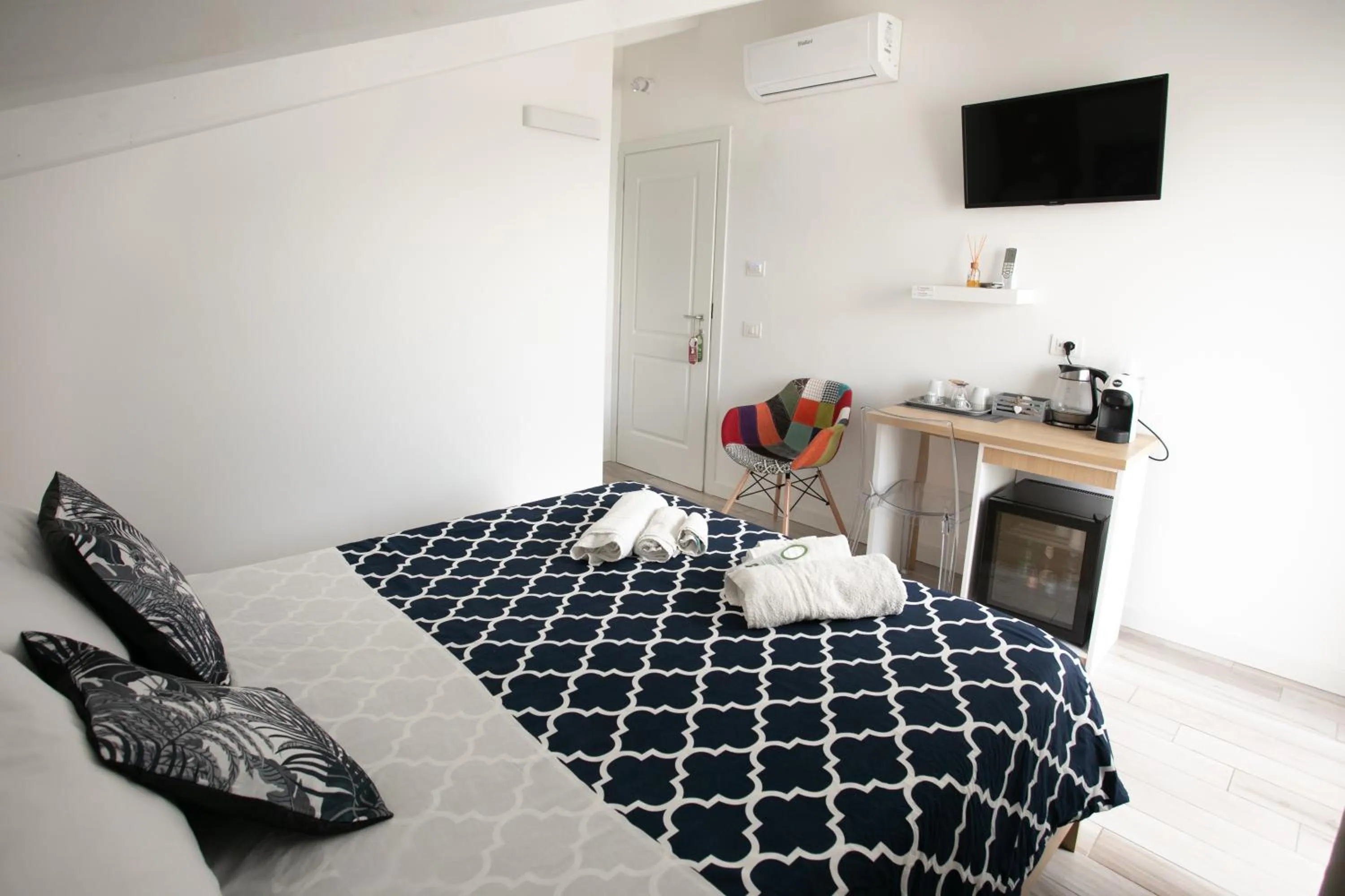 Bed in B&B Island Vista mare