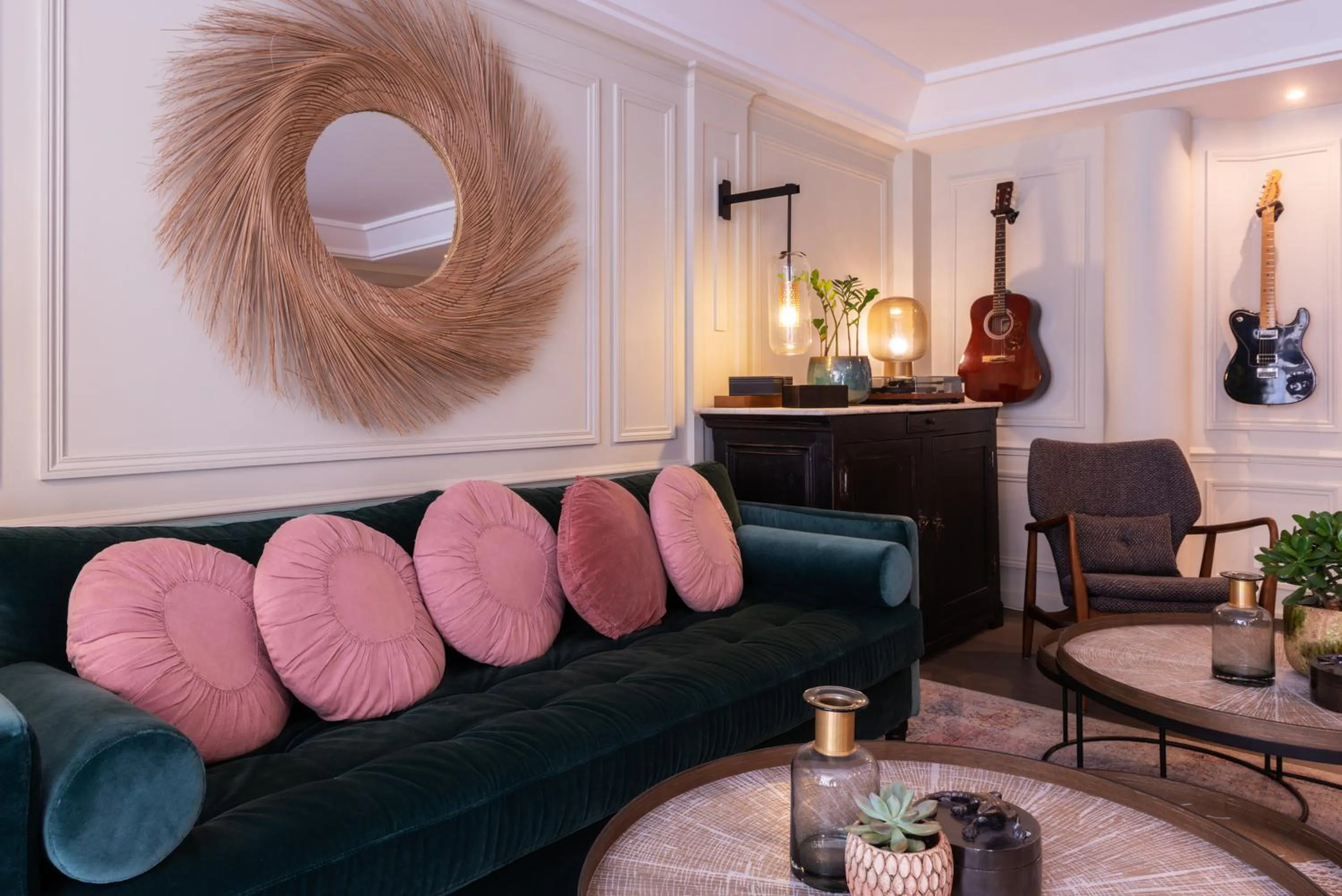 Living room in Hotel Touraine Opera