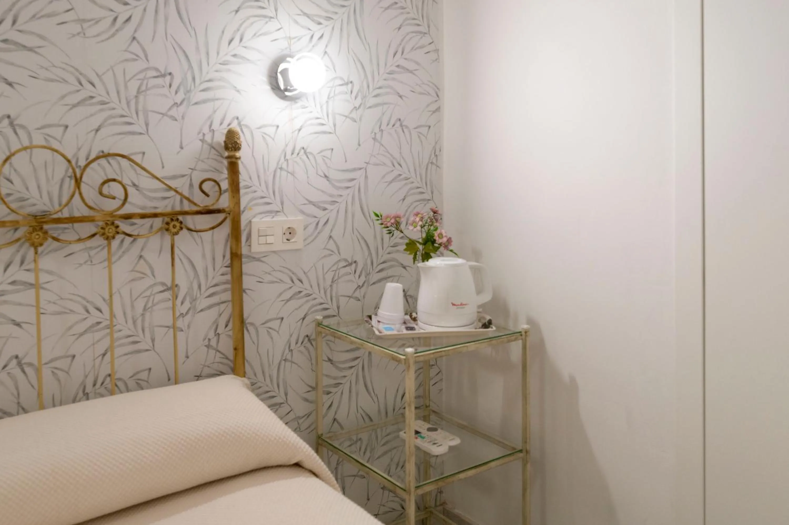 Decorative detail, Bed in Hotel Manzanito