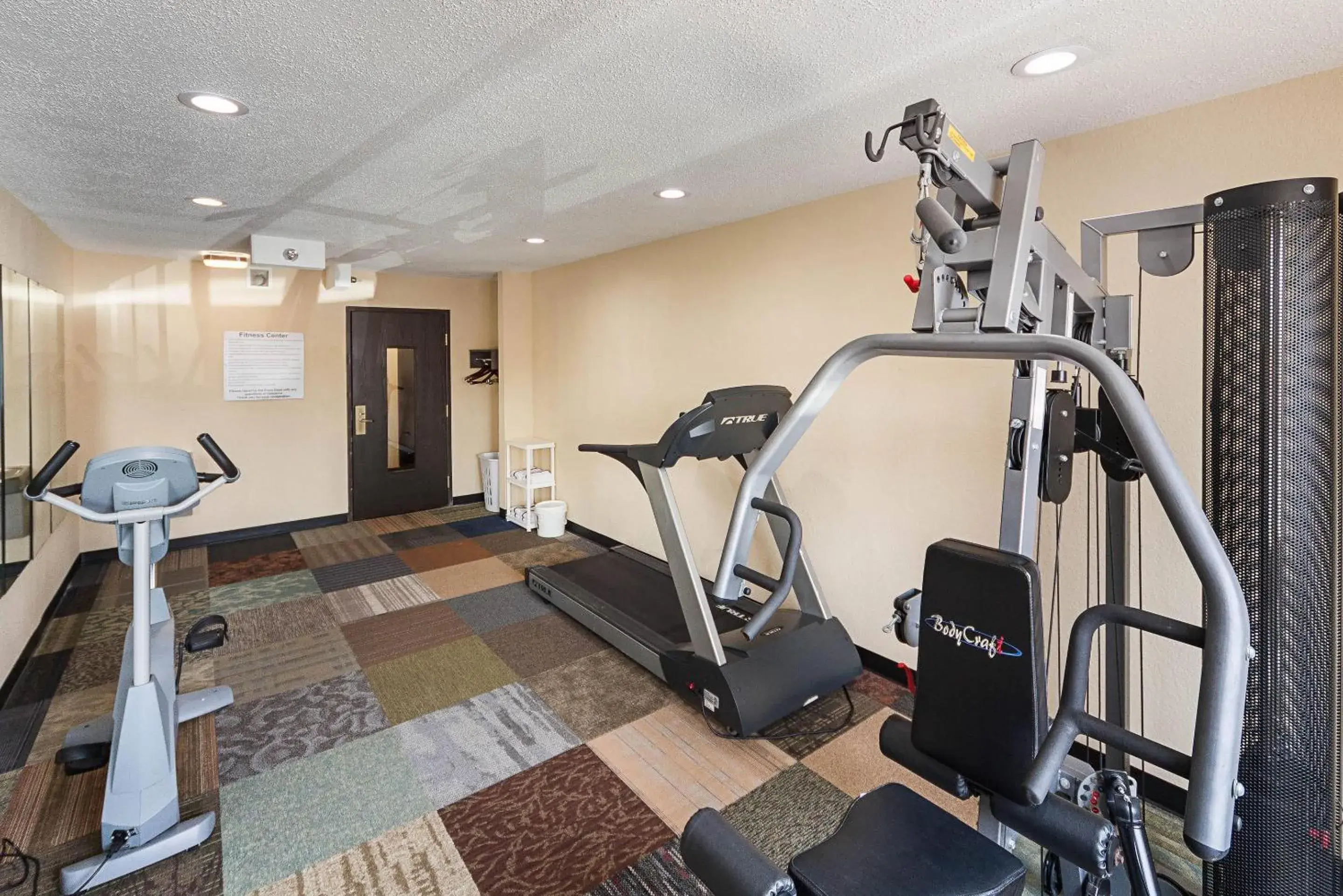 Fitness centre/facilities in Quality Inn Decatur near US-224 Fitness centre/facilities in Quality Inn Decatur near US-224