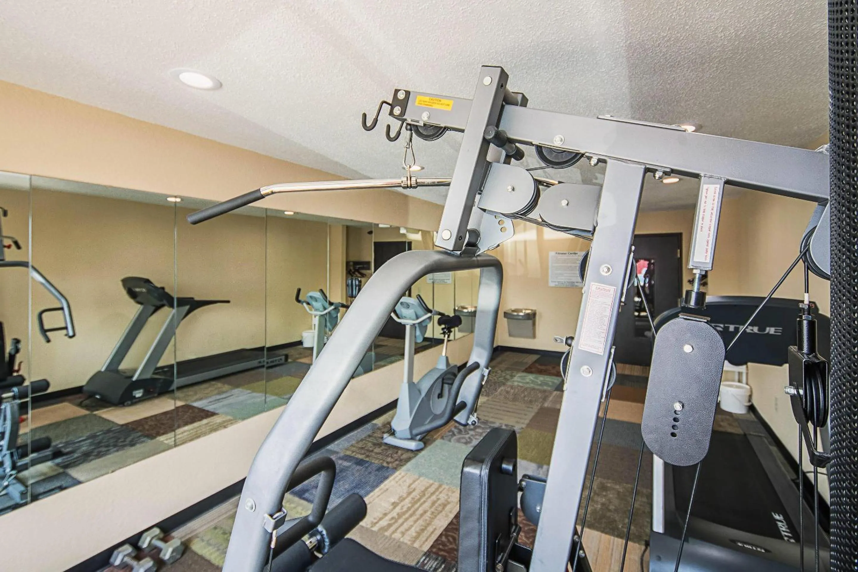 Fitness centre/facilities in Quality Inn Decatur near US-224