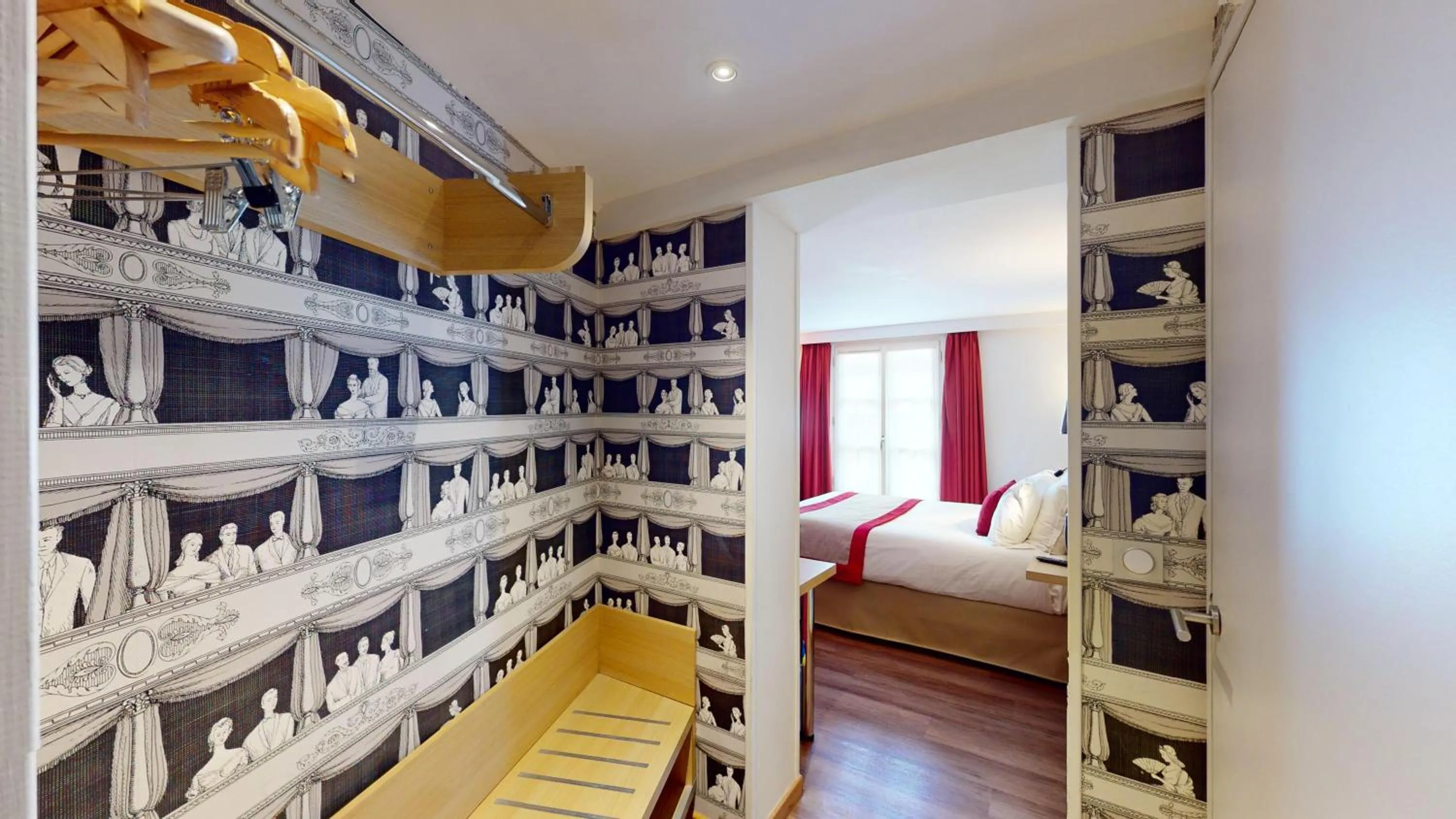 Bedroom, Bed in Best Western Hotel Opéra Drouot