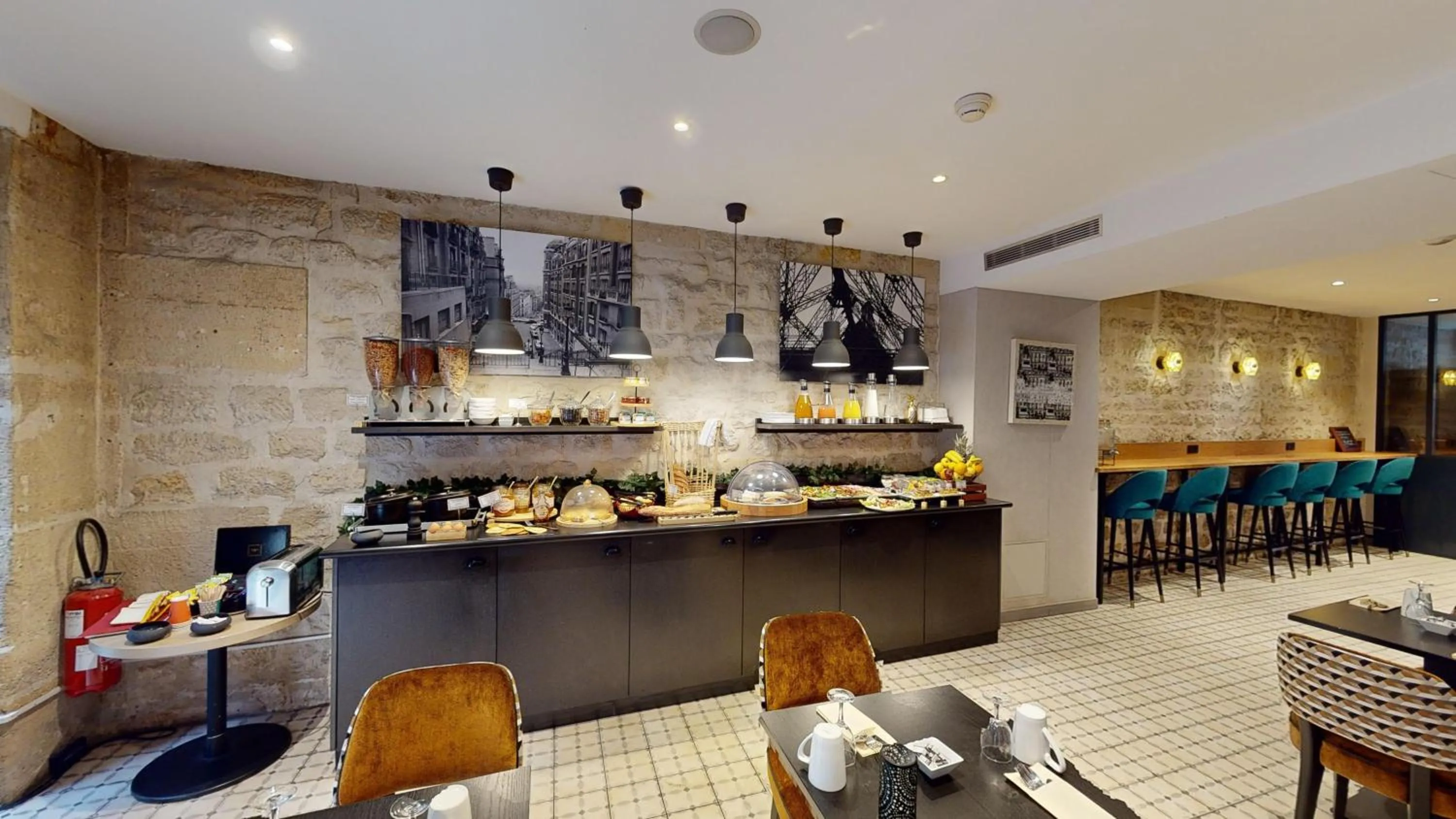Buffet breakfast in Best Western Hotel Opéra Drouot