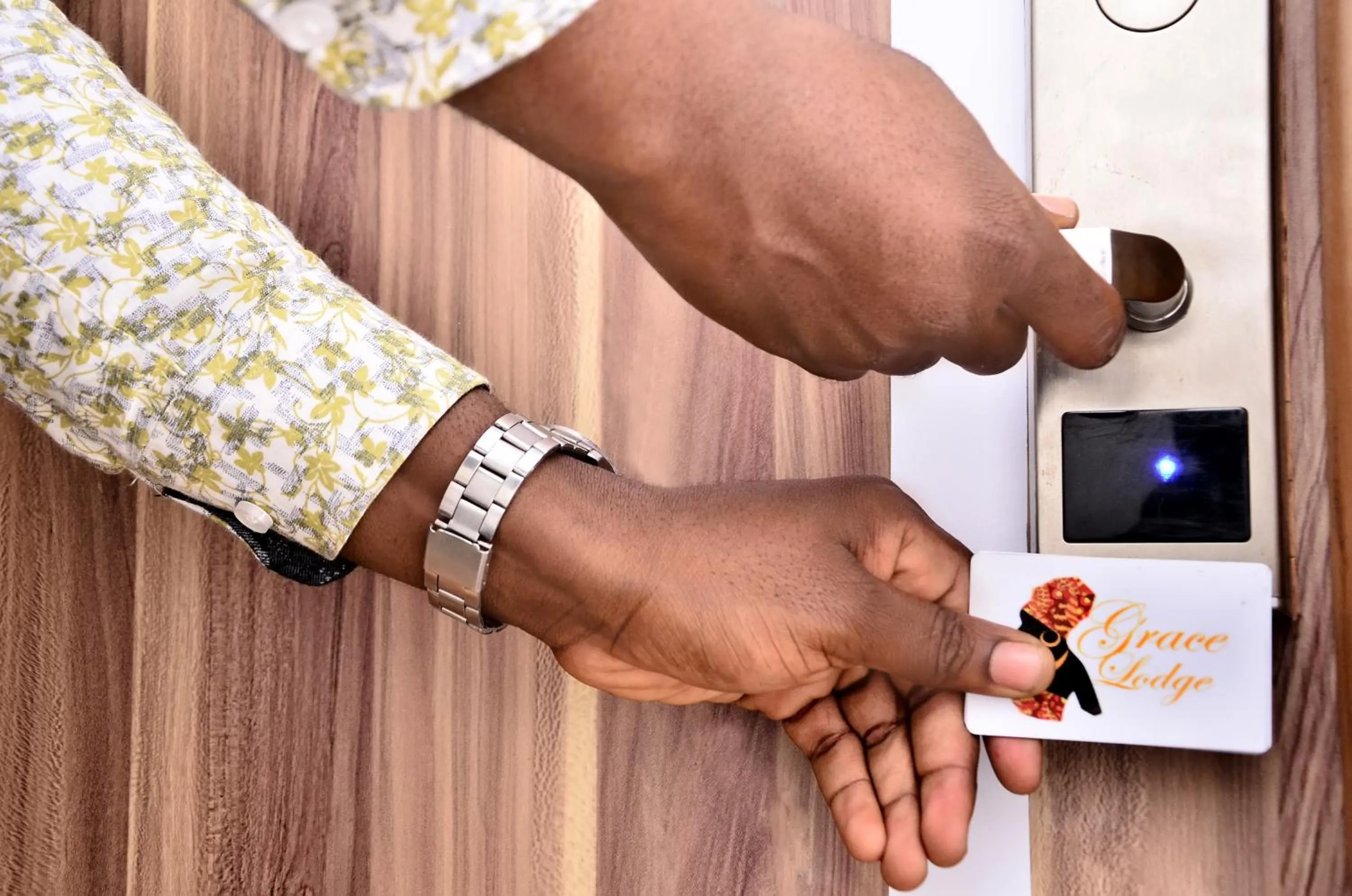 Logo/Certificate/Sign in GRACE LODGE