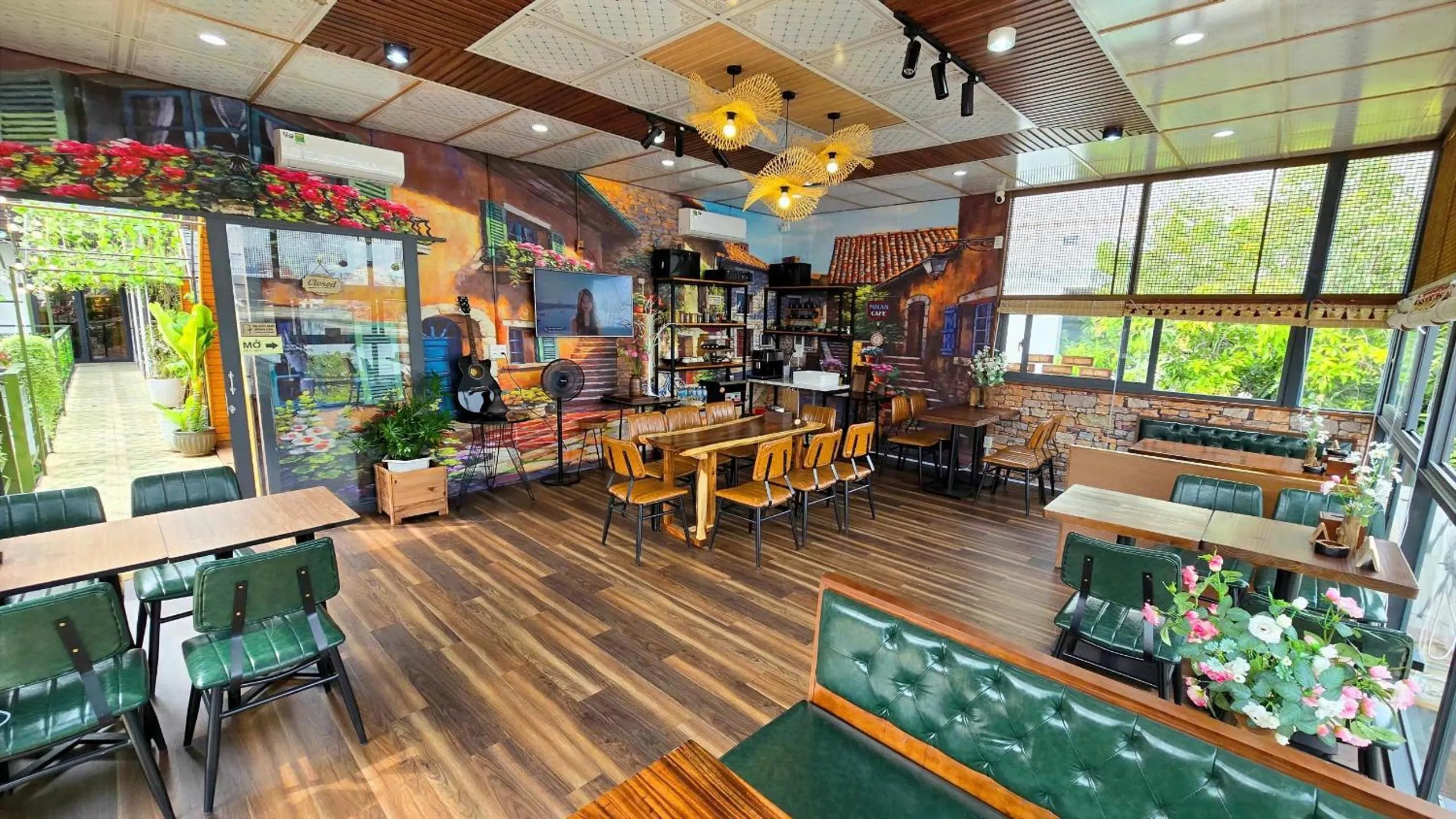 Restaurant/places to eat in Mi Lan Boutique Resort