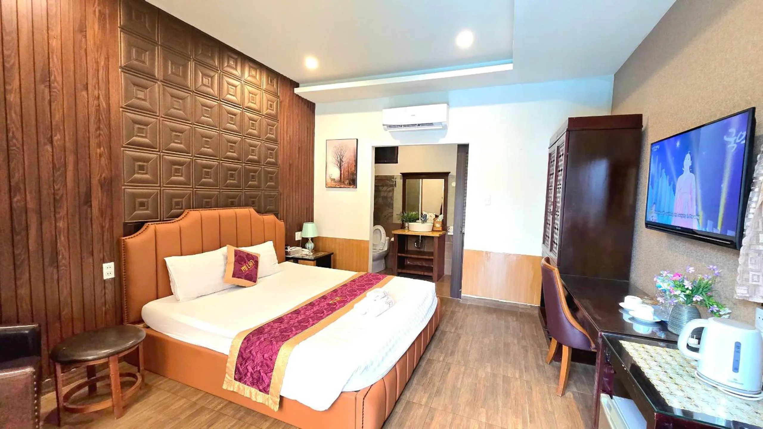 Bed in Mi Lan Boutique Resort