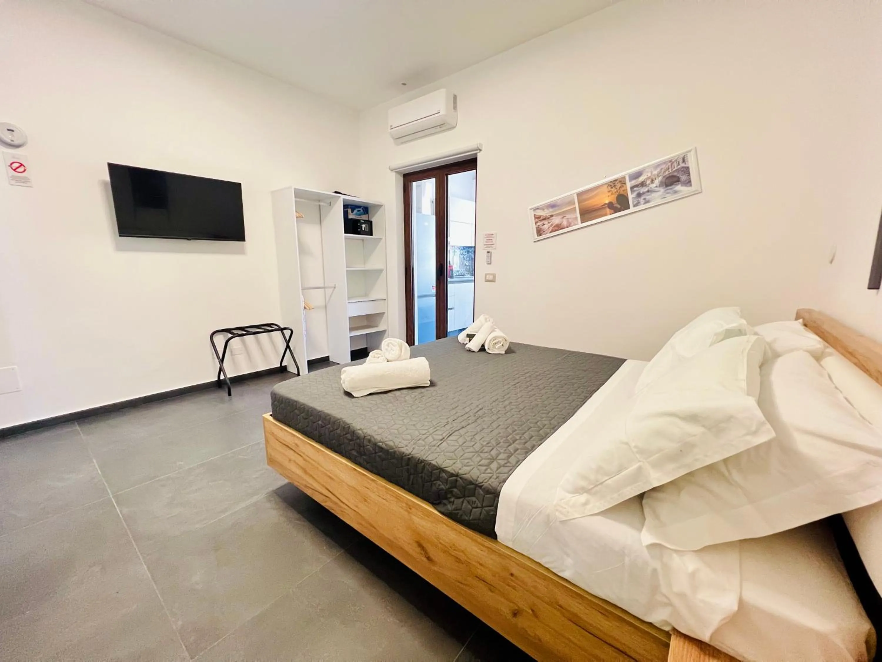 Bed in "Sweet Life" Casa Vacanze