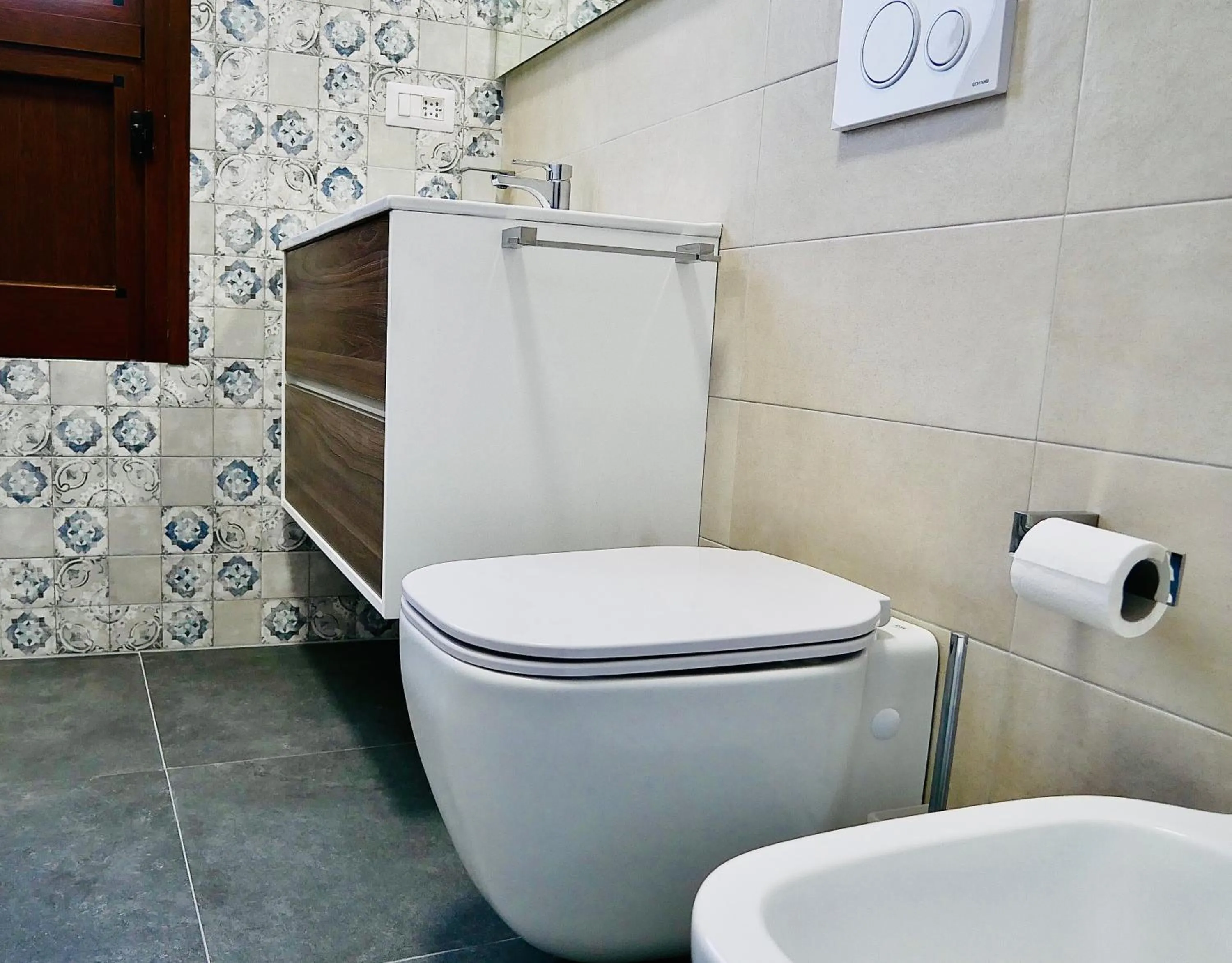 Toilet in "Sweet Life" Casa Vacanze