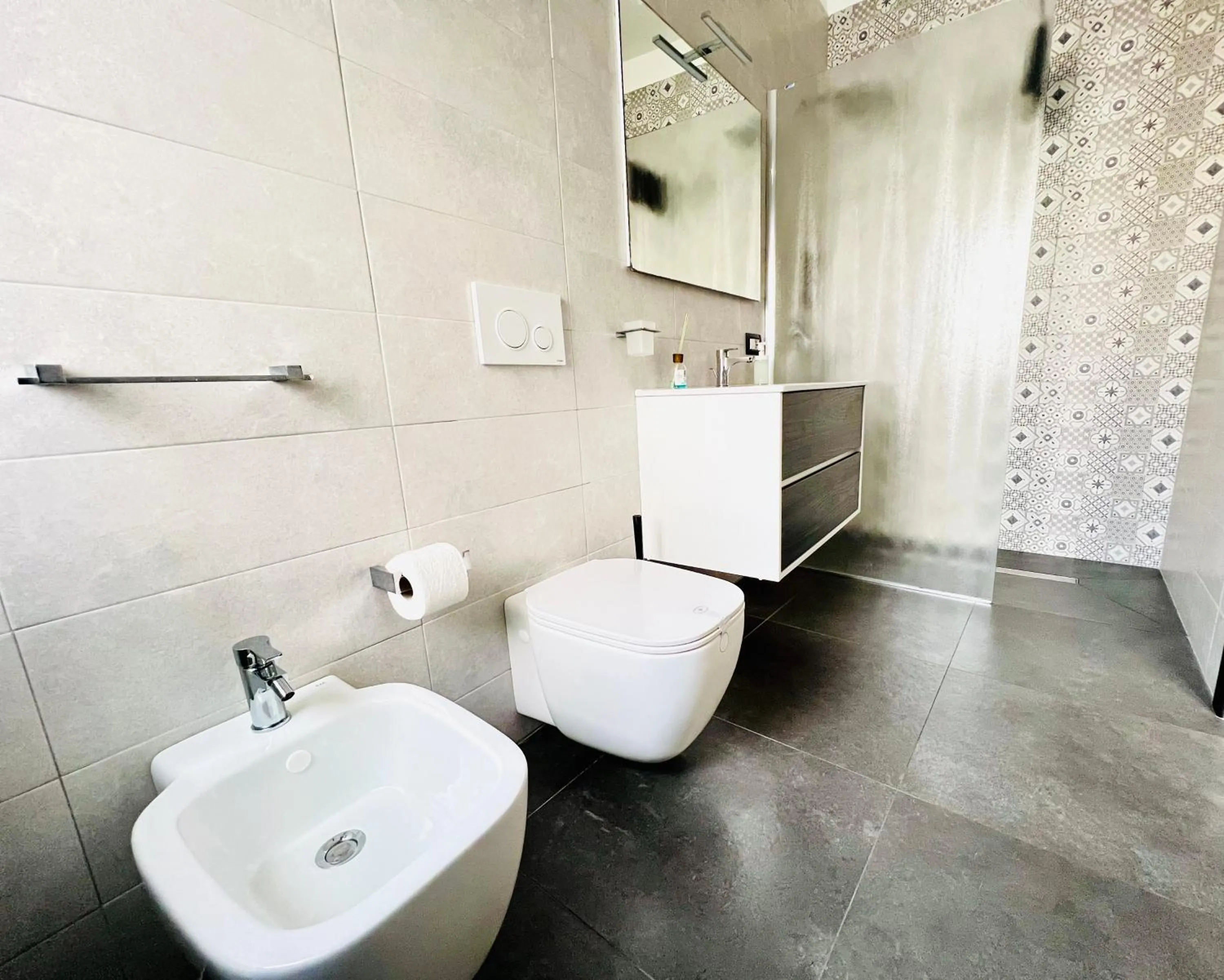 Shower in "Sweet Life" Casa Vacanze