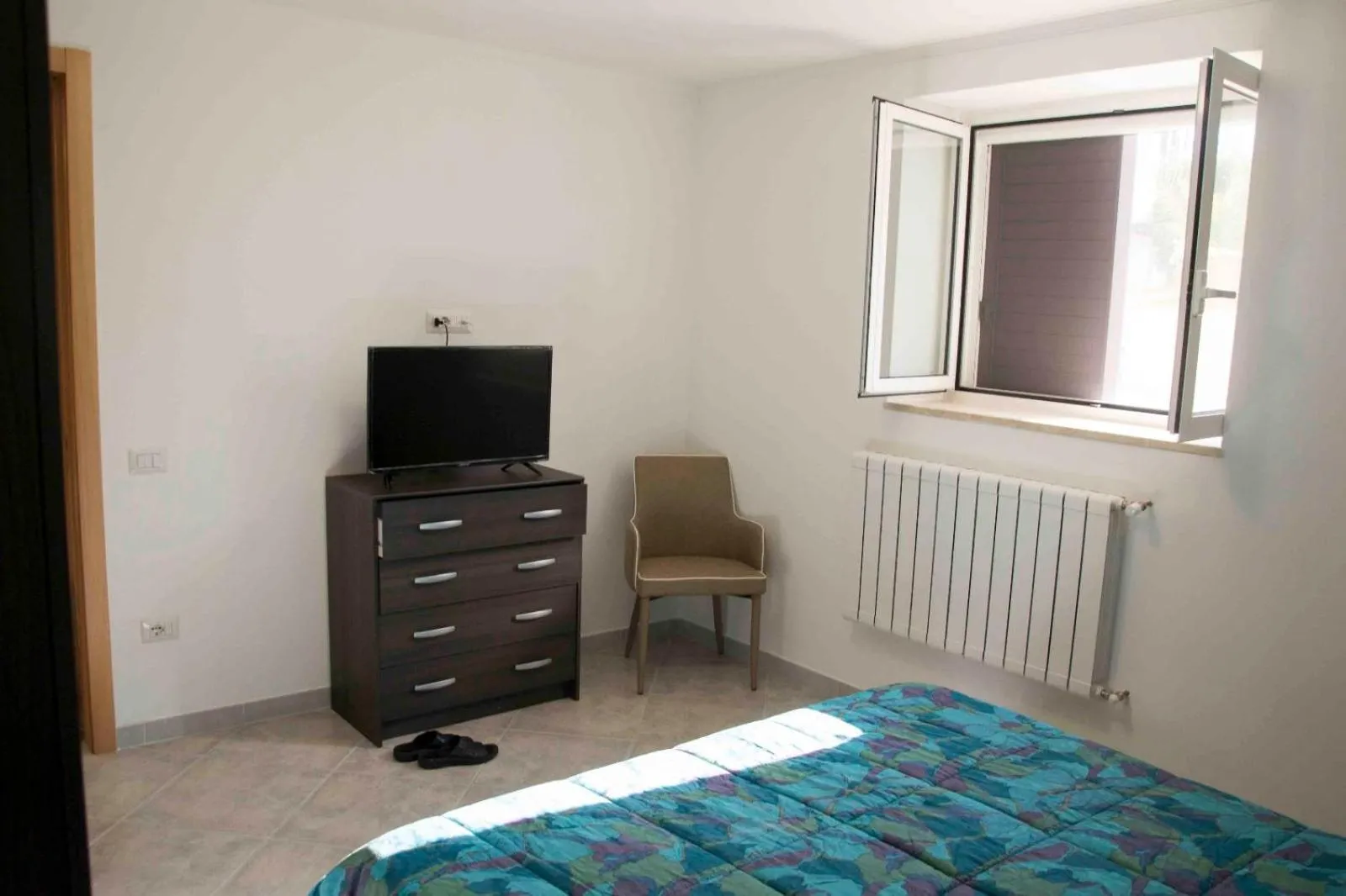 Bedroom, Bed in Emyhouse54