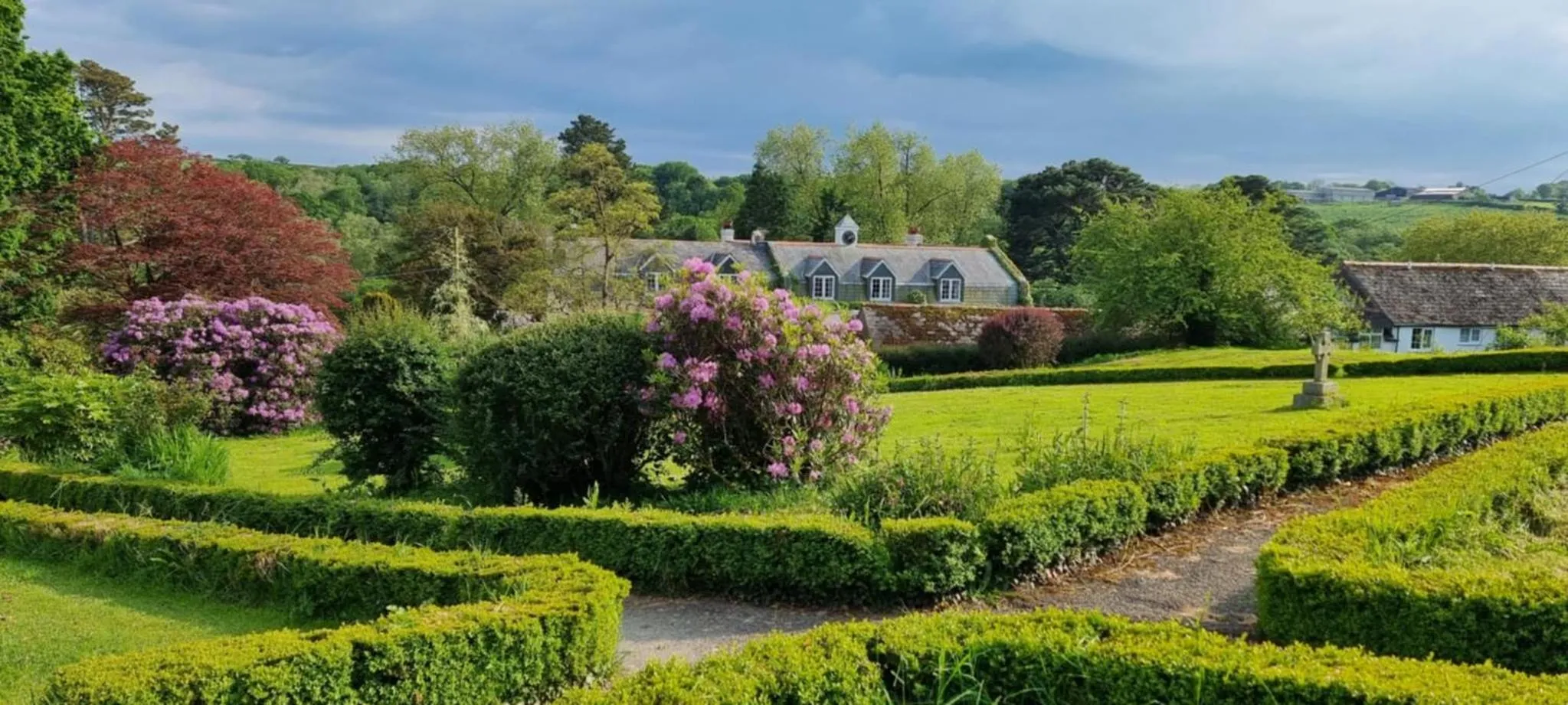 Property building in Great Trethew Hotel - Self Catering Lodges - Bar & Restaurant