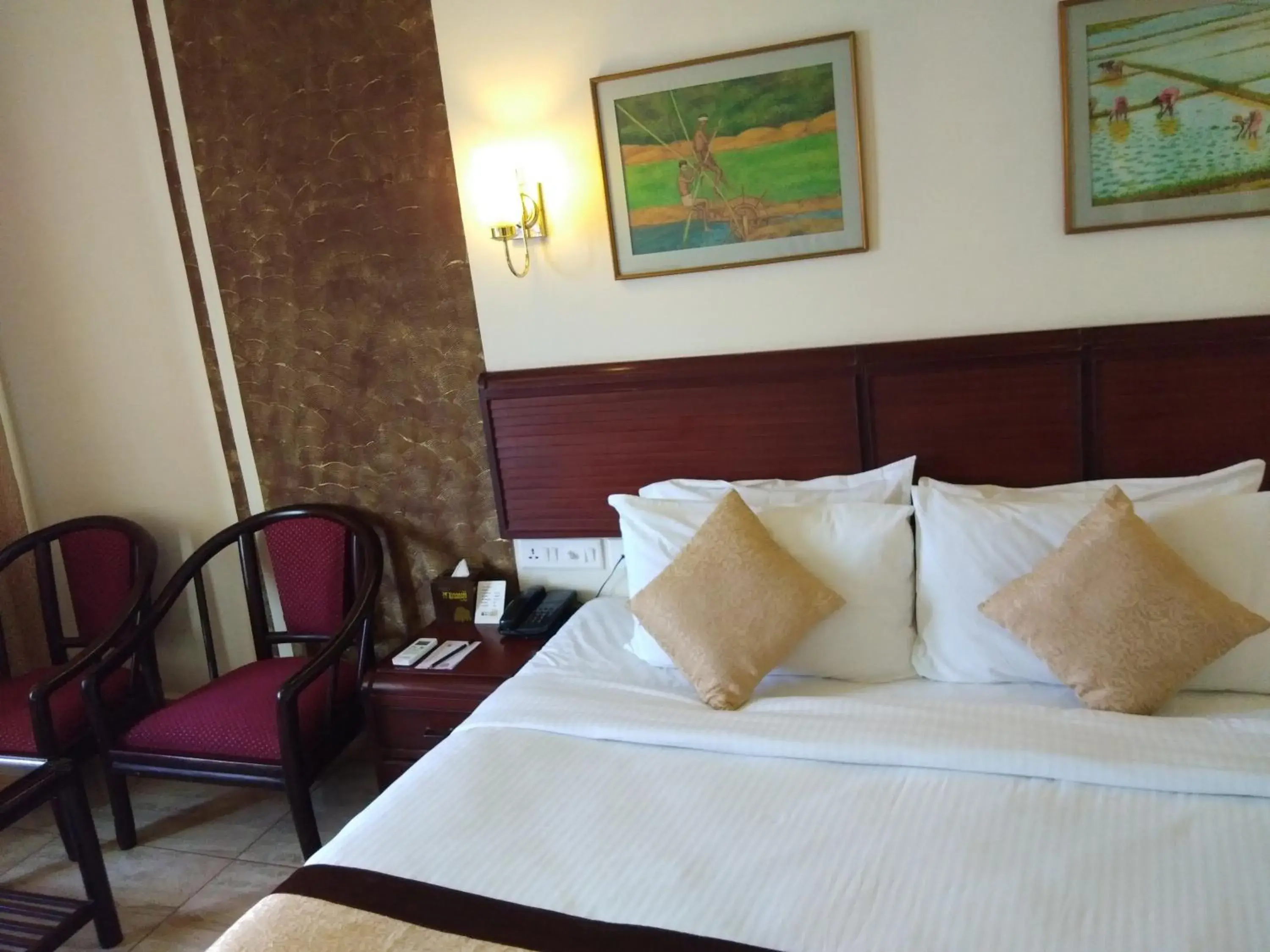 Bedroom, Bed in Yuvarani Residency Bedroom, Bed in Yuvarani Residency