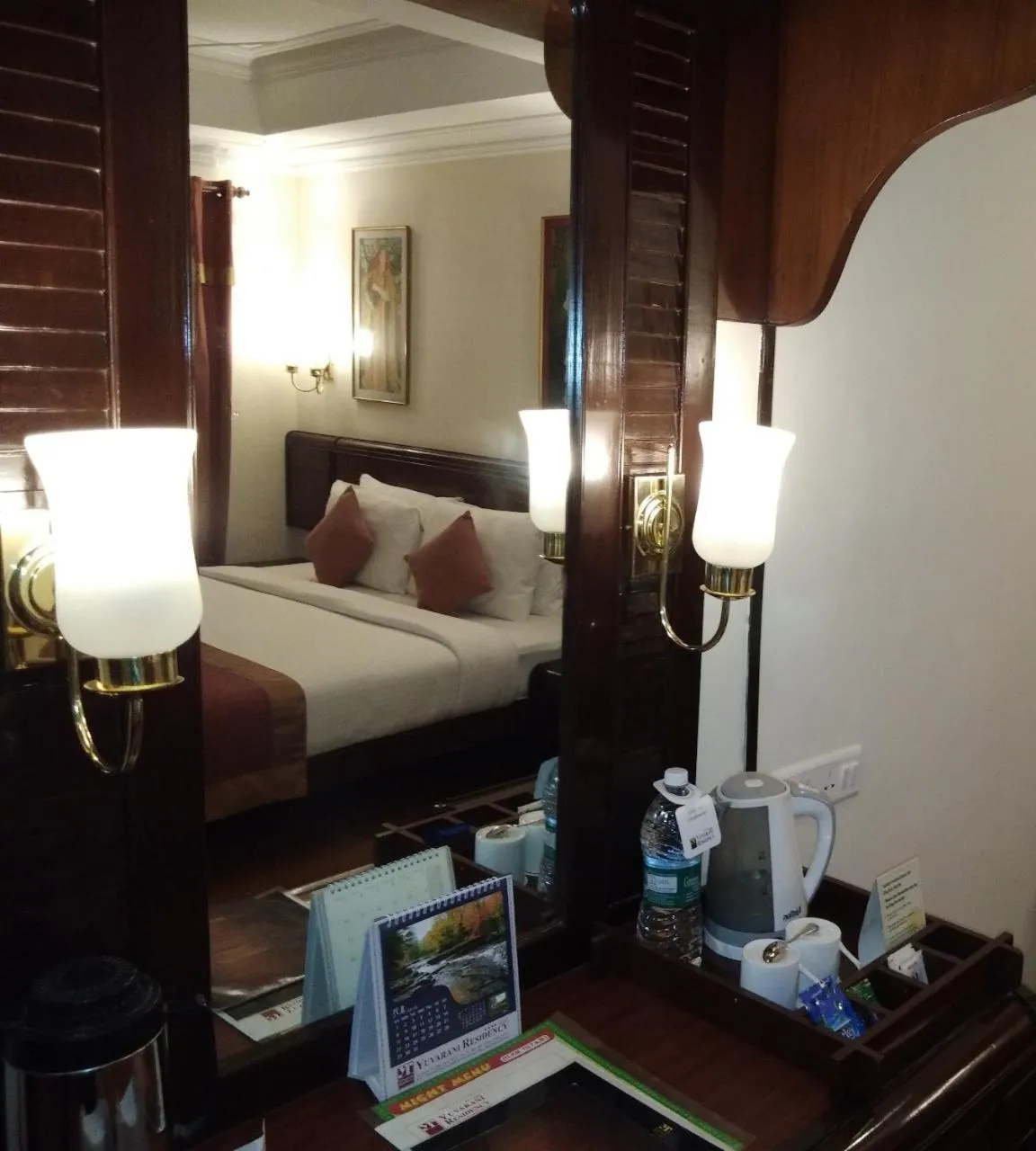 Coffee/tea facilities, Bed in Yuvarani Residency