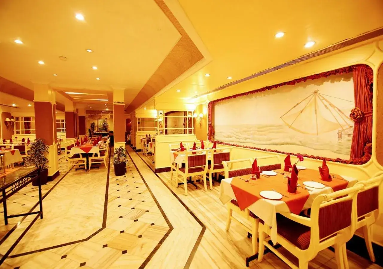 Restaurant/places to eat in Yuvarani Residency Restaurant/places to eat in Yuvarani Residency