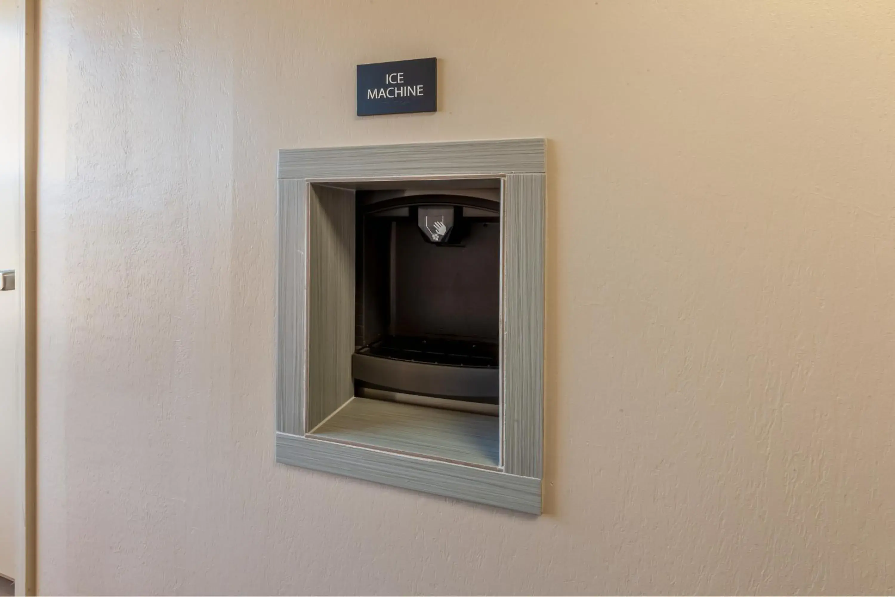 American breakfast in Super 8 by Wyndham La Grange KY American breakfast in Super 8 by Wyndham La Grange KY