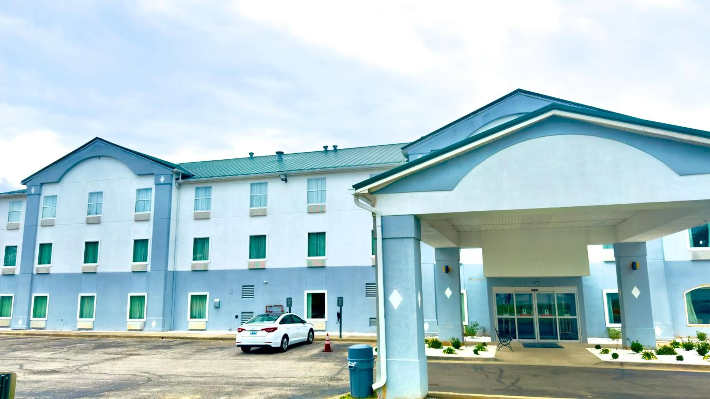 Baymont by Wyndham La Grange KY Southeast