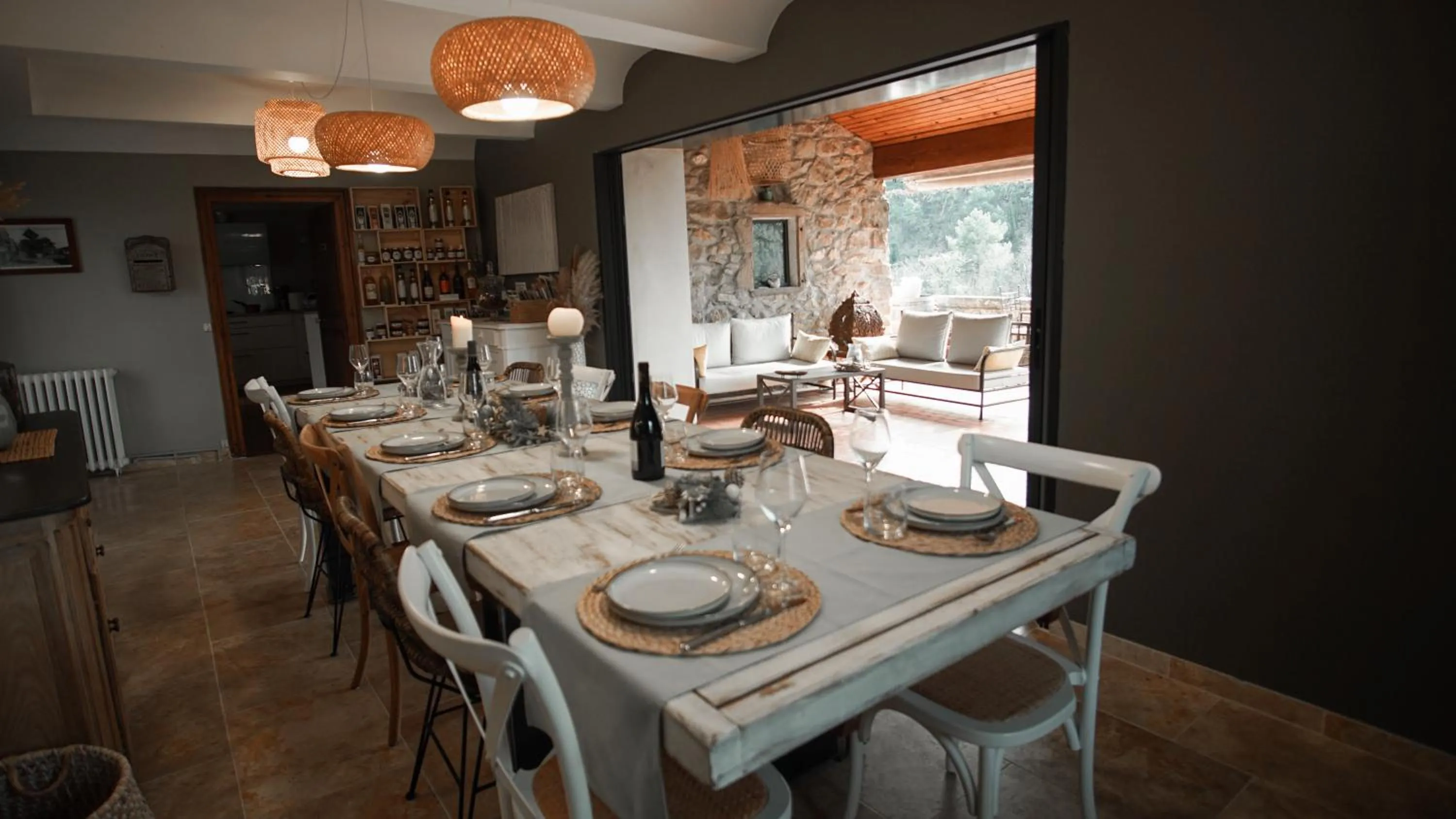 Meals in Le Mas Fraissinet