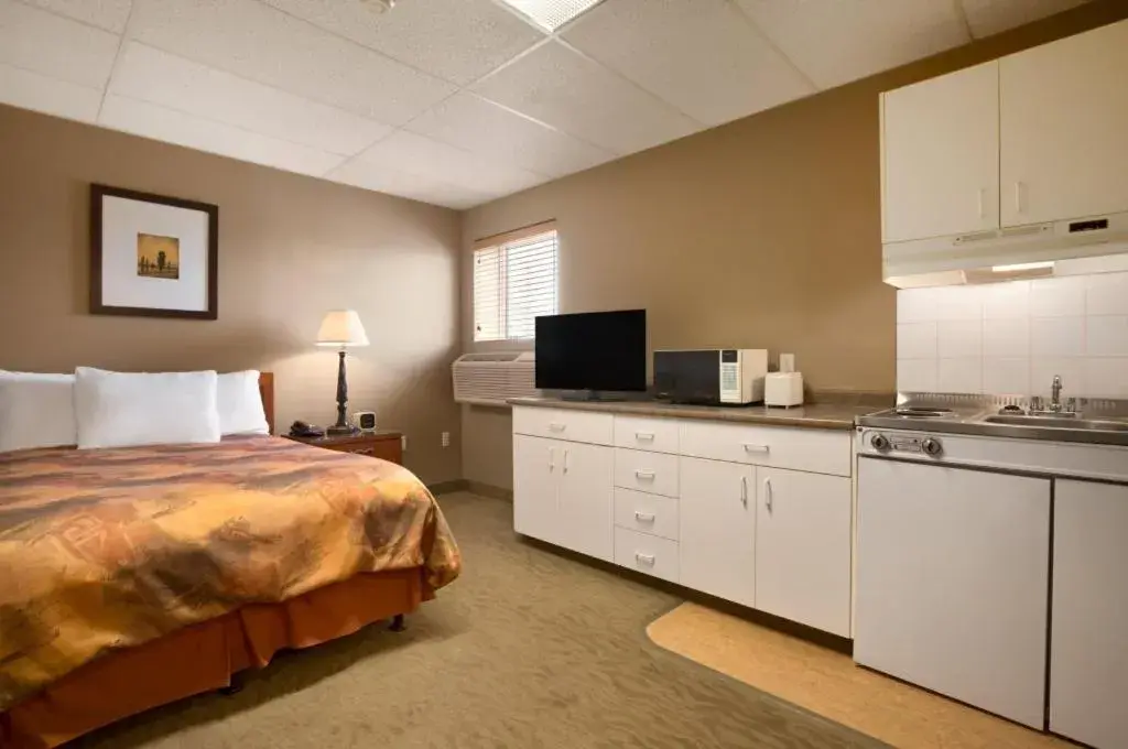 Photo of the whole room, Bed in Central Suite Hotel Photo of the whole room, Bed in Central Suite Hotel