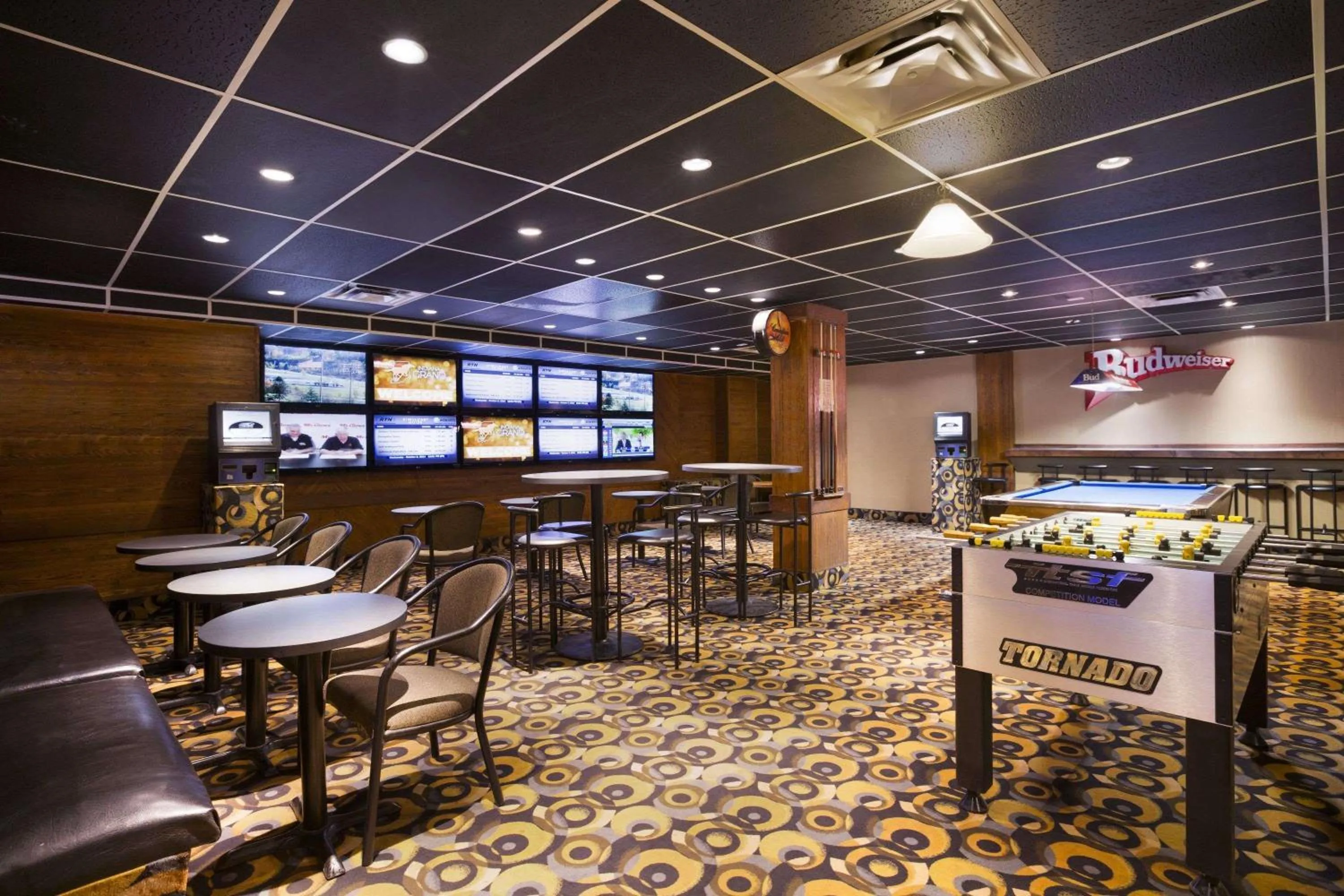 Lounge or bar in Central Suite Hotel