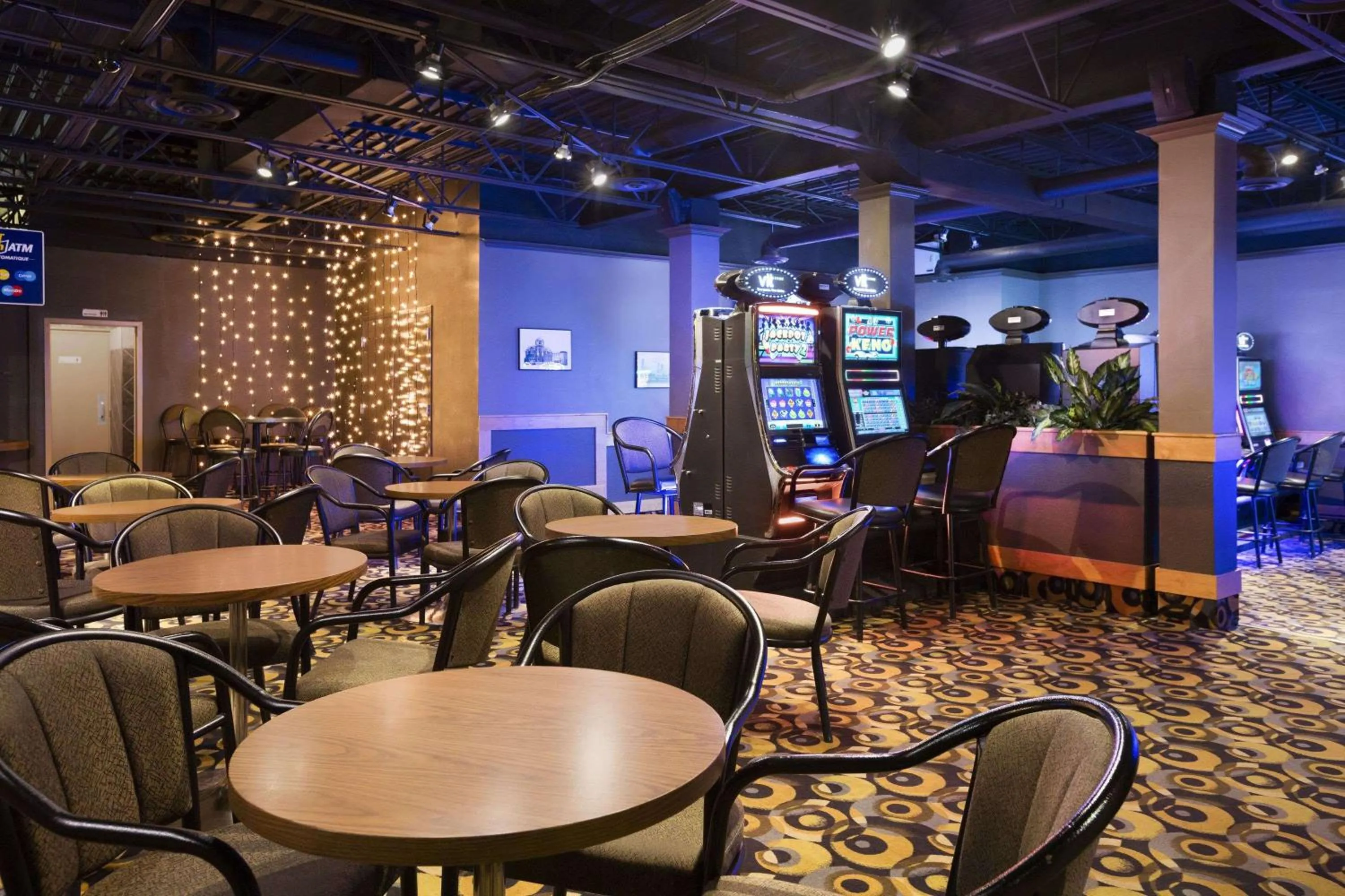 Lounge or bar in Central Suite Hotel