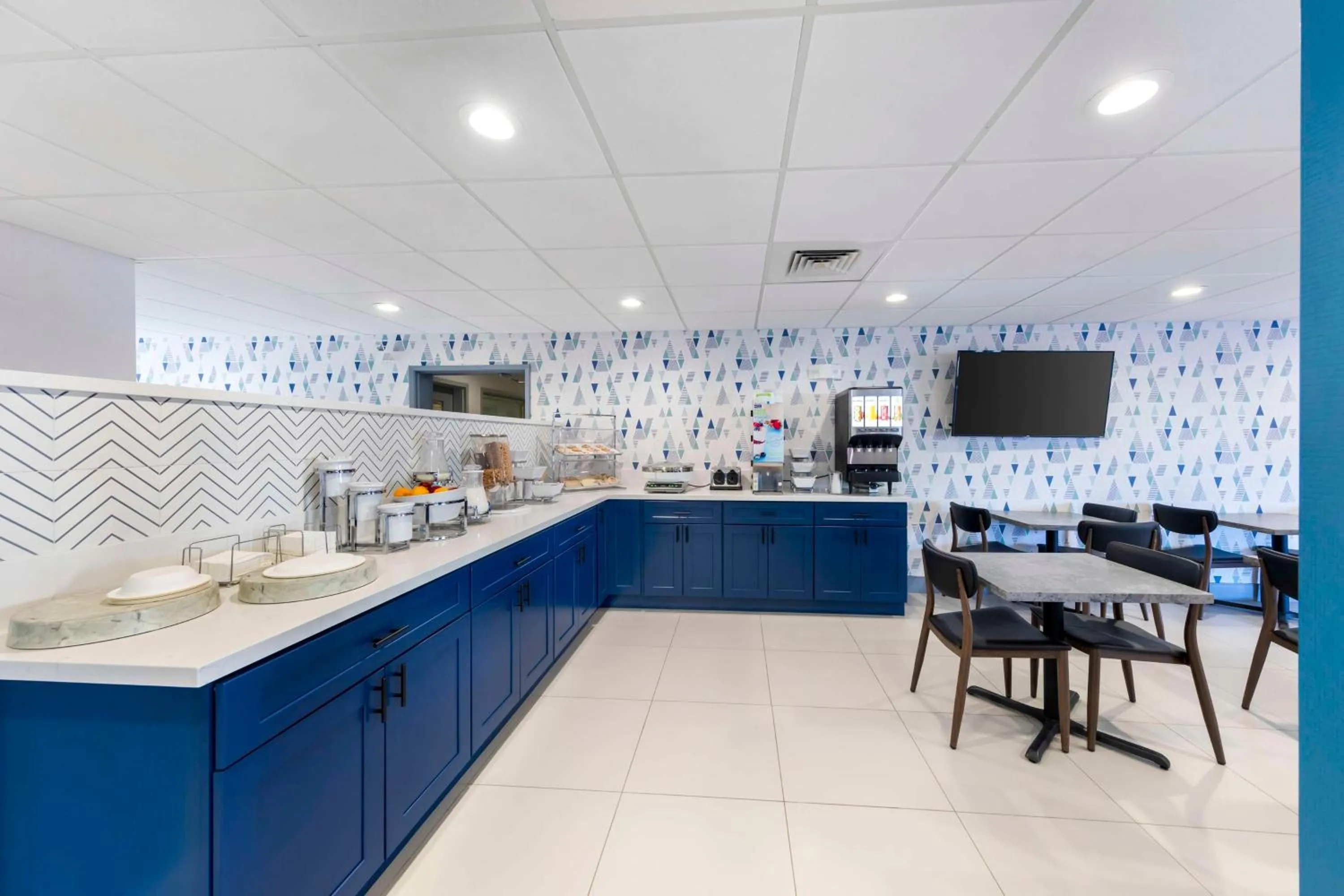 Breakfast in Executive Residency by Best Western Victorville