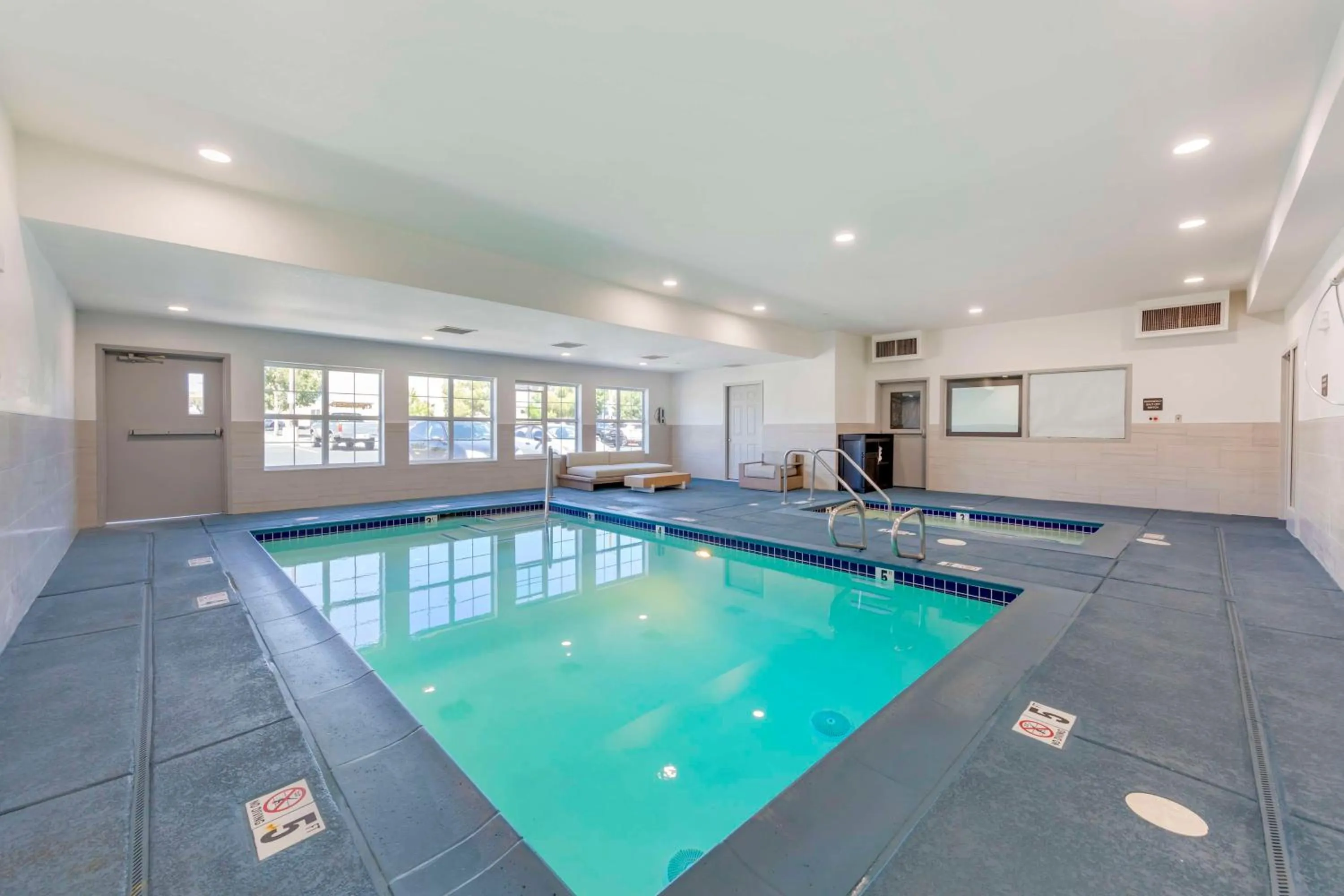 Pool view in Executive Residency by Best Western Victorville