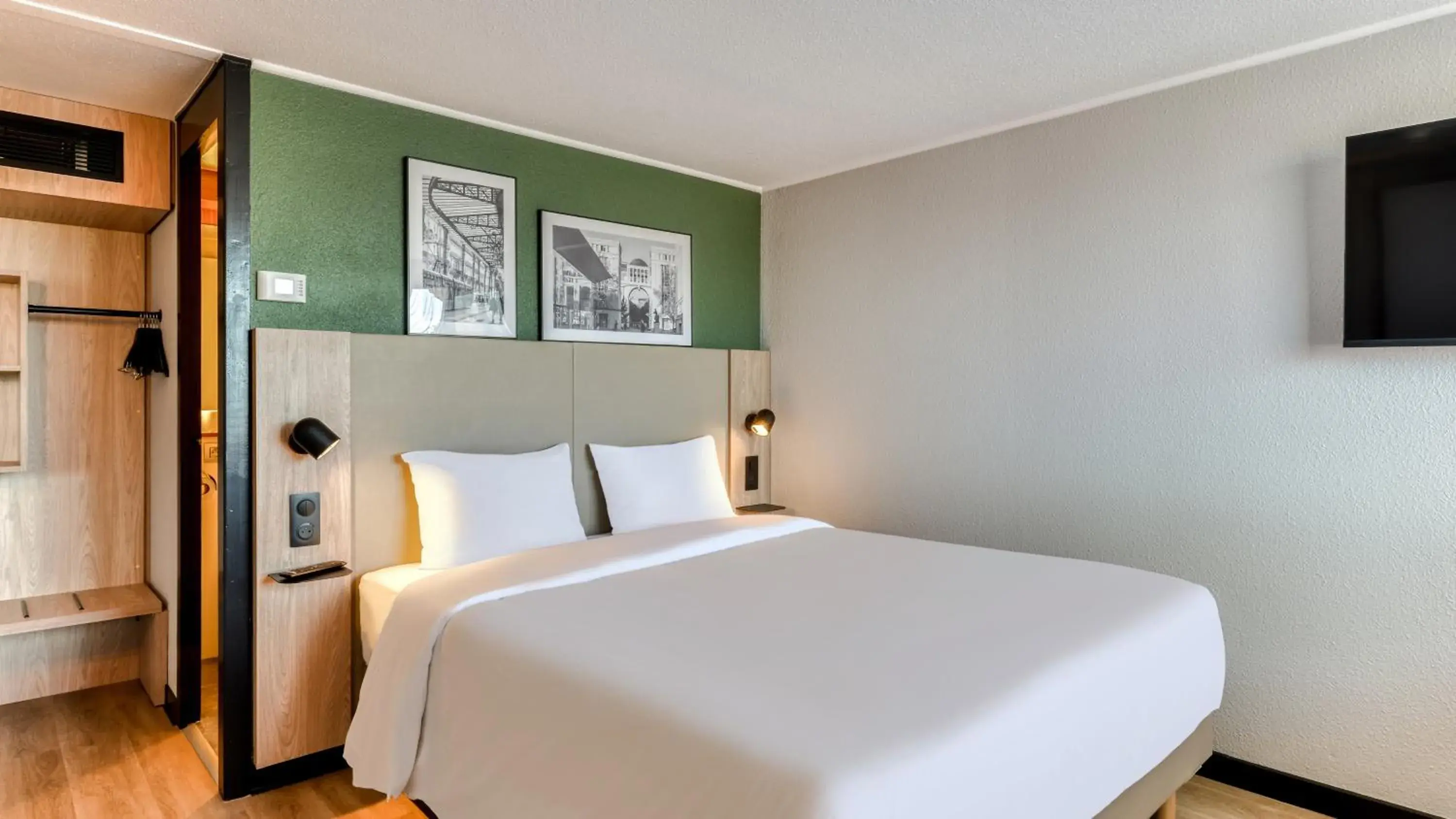 Bed in Campanile Biarritz Bed in Campanile Biarritz