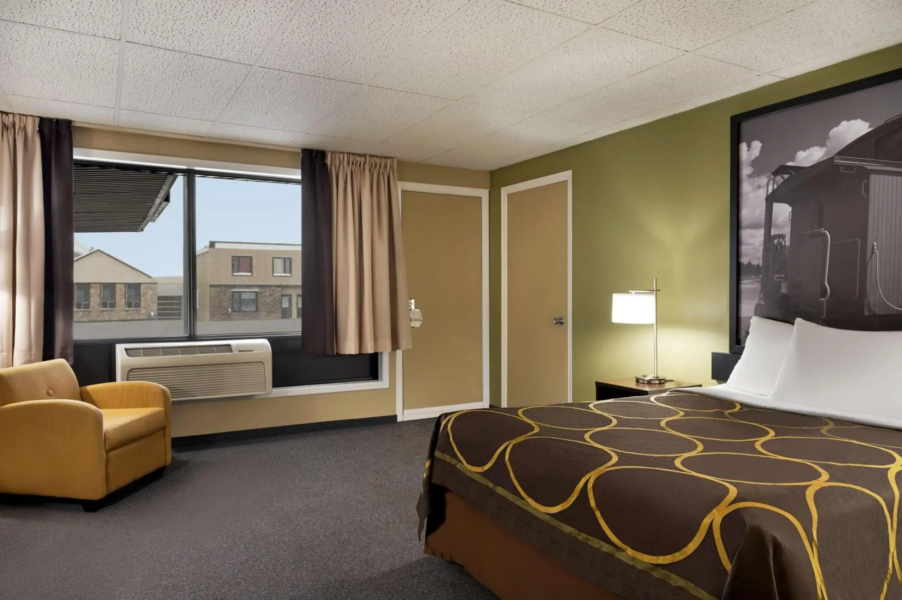 Photo of the whole room, Bed in Super 8 by Wyndham Hearst ON Photo of the whole room, Bed in Super 8 by Wyndham Hearst ON