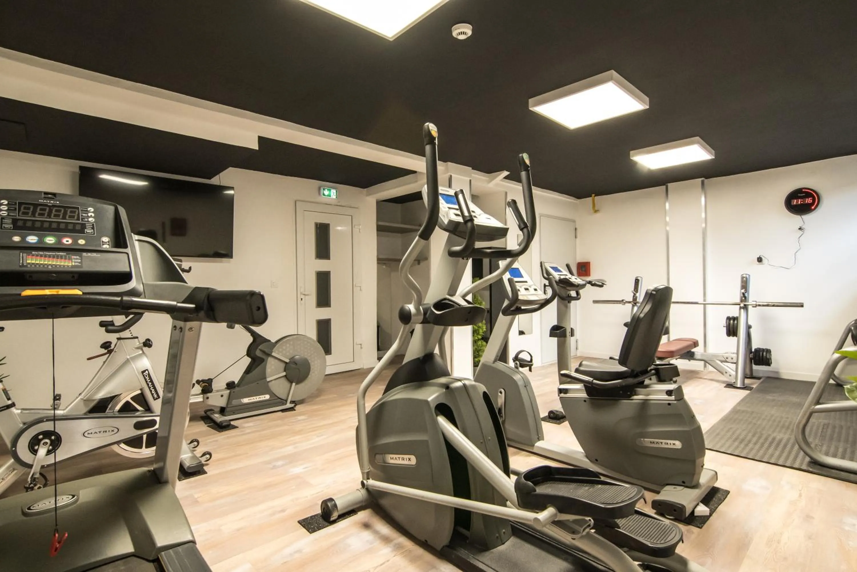 Fitness centre/facilities in The Originals City, Hôtel Rive Droite, Albi "Quartier Madeleine"