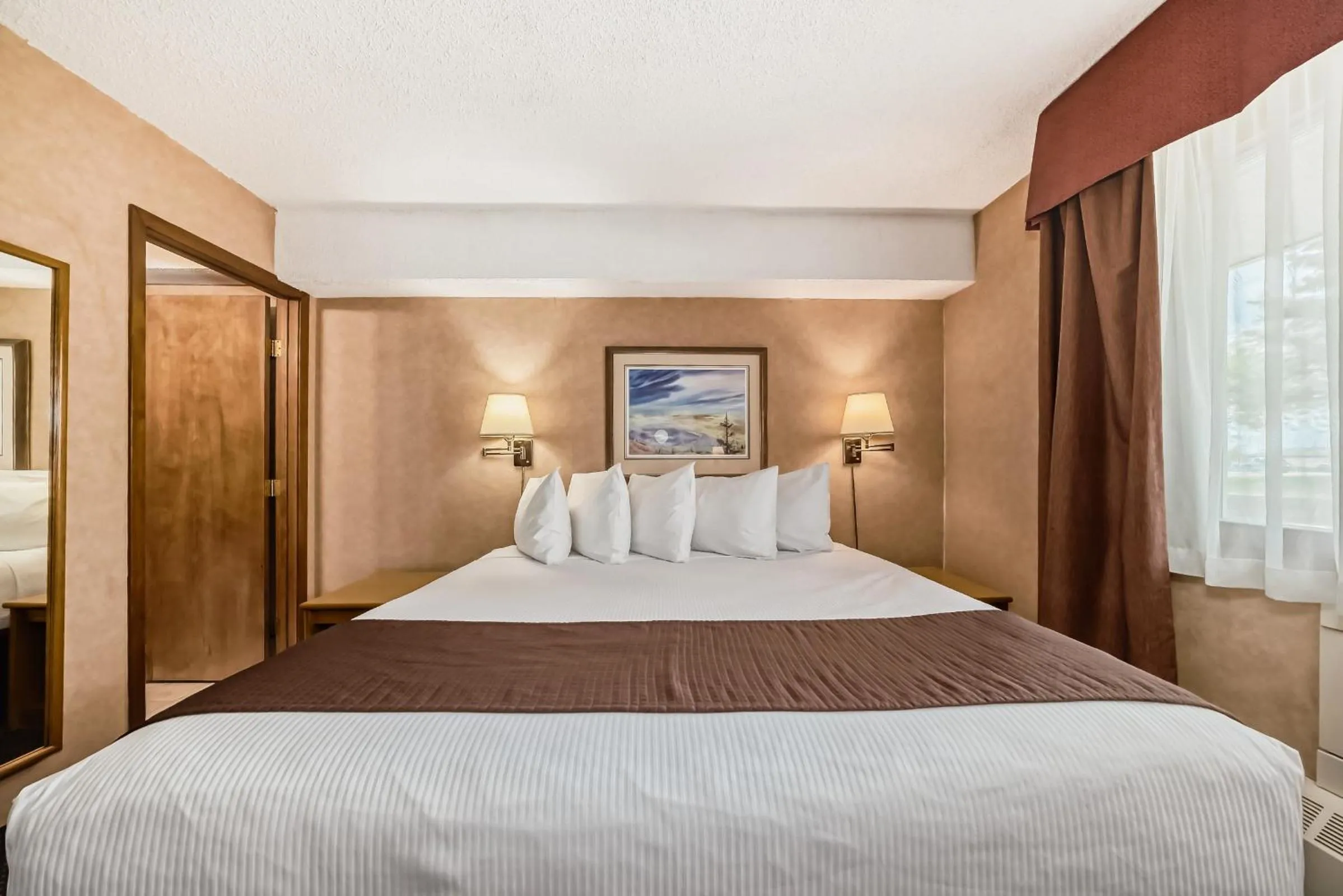 Bedroom, Bed in Stony Plain Inn & Suites
